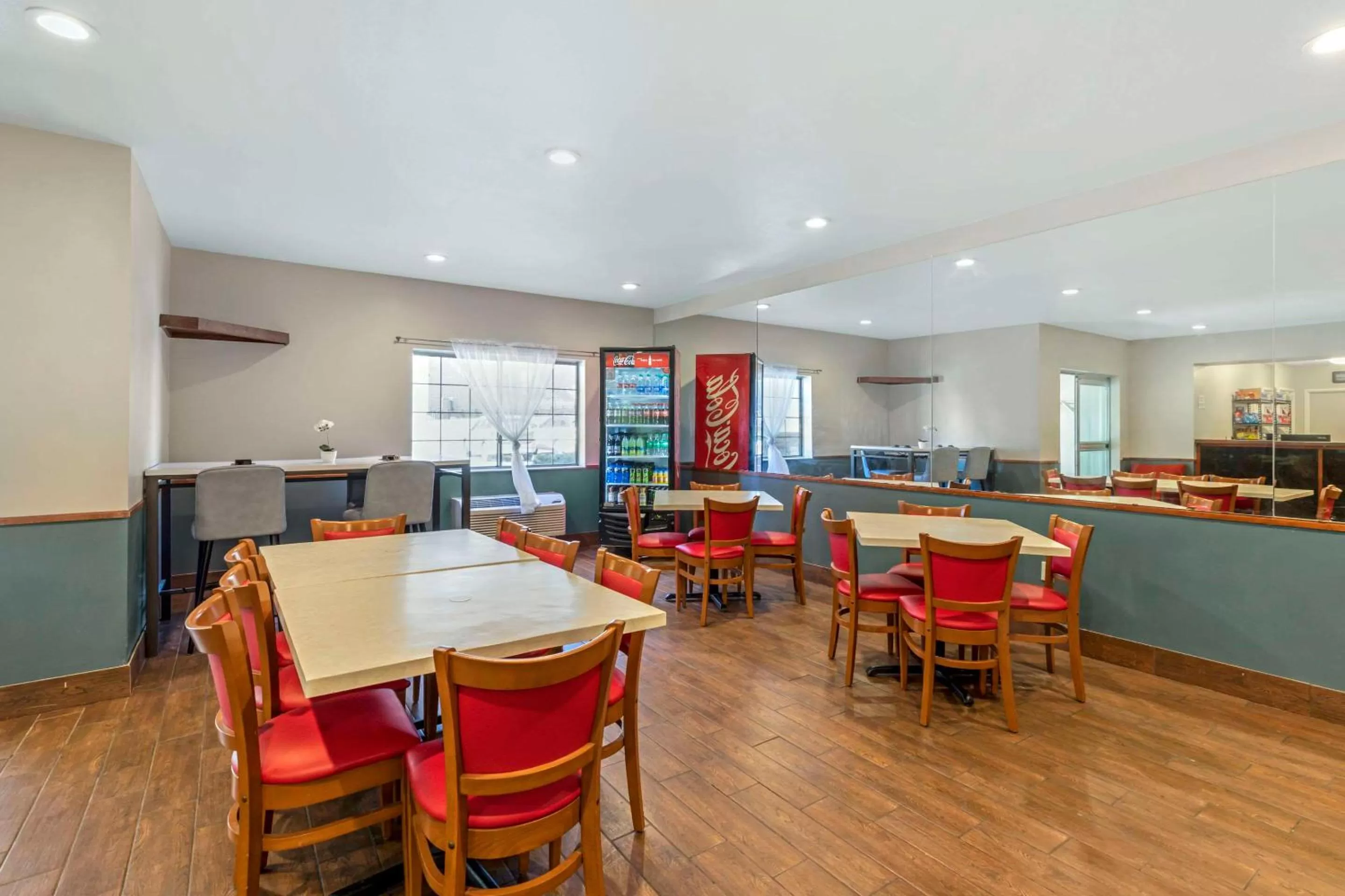 Breakfast in Quality Inn Denver Tech Center