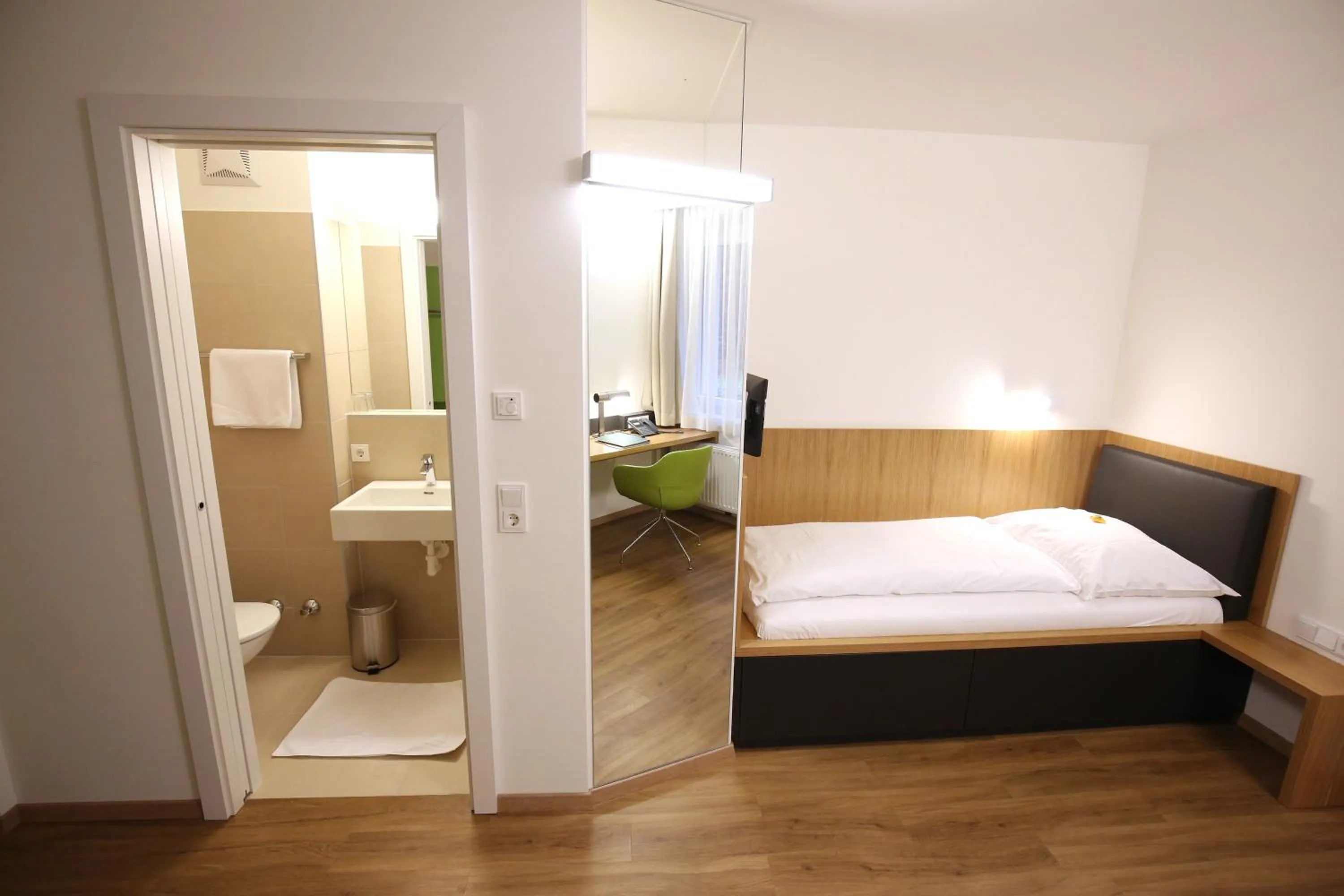 Photo of the whole room, Bed in Sankt Magdalena