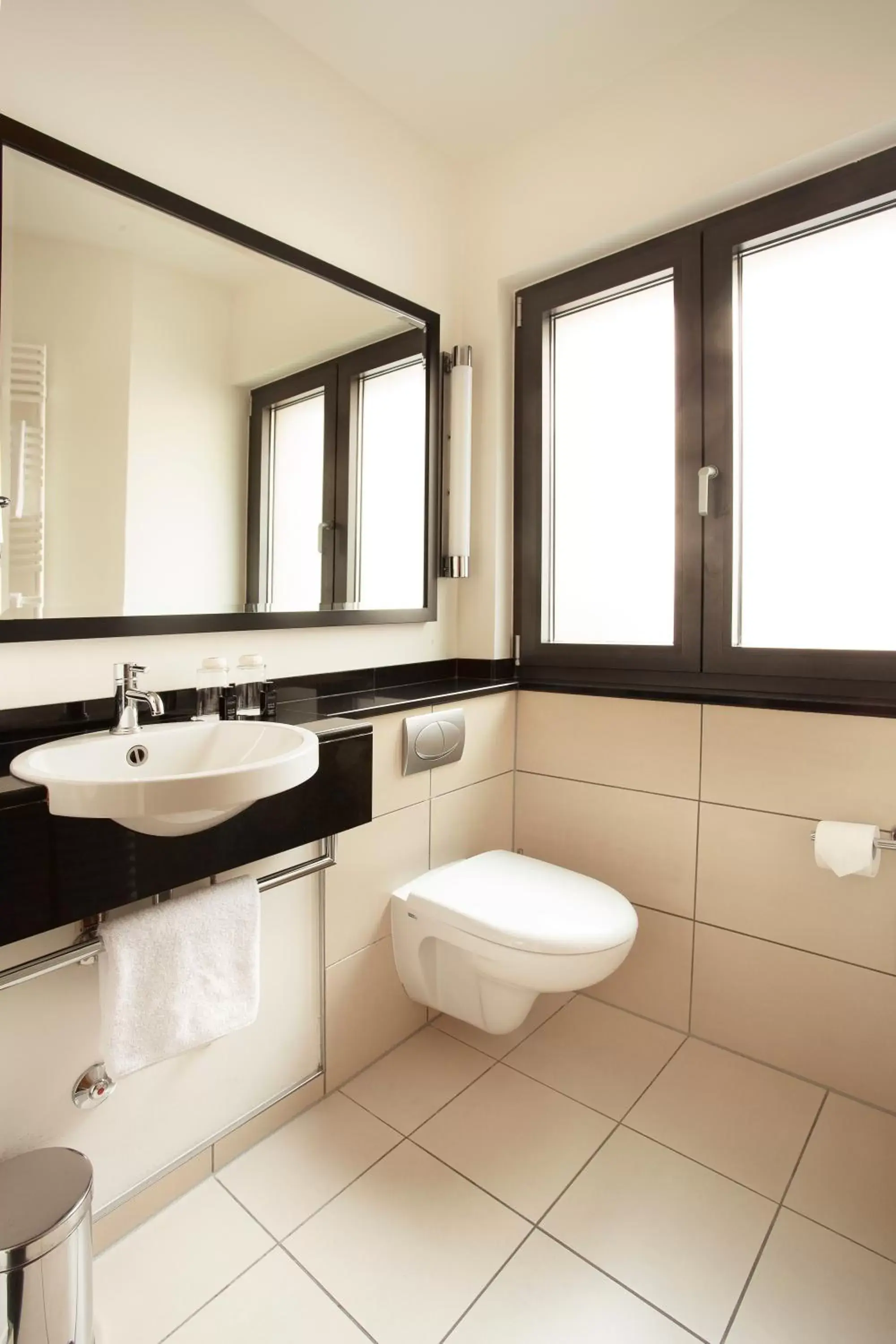 Bathroom in TOWNHOUSE Hotel Bathroom in TOWNHOUSE Hotel