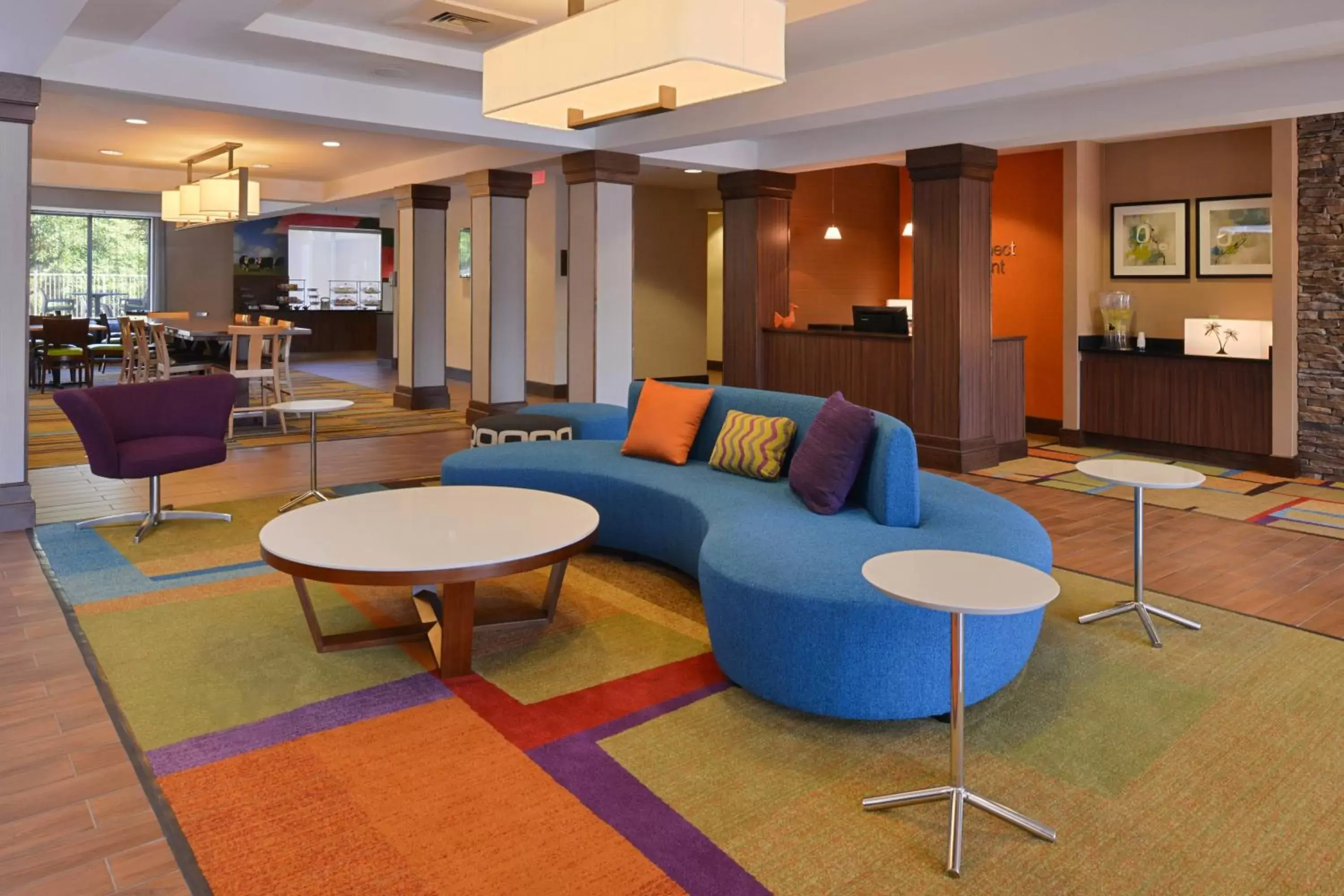 Lobby or reception, Lounge/Bar in Fairfield Inn & Suites by Marriott Anderson Clemson