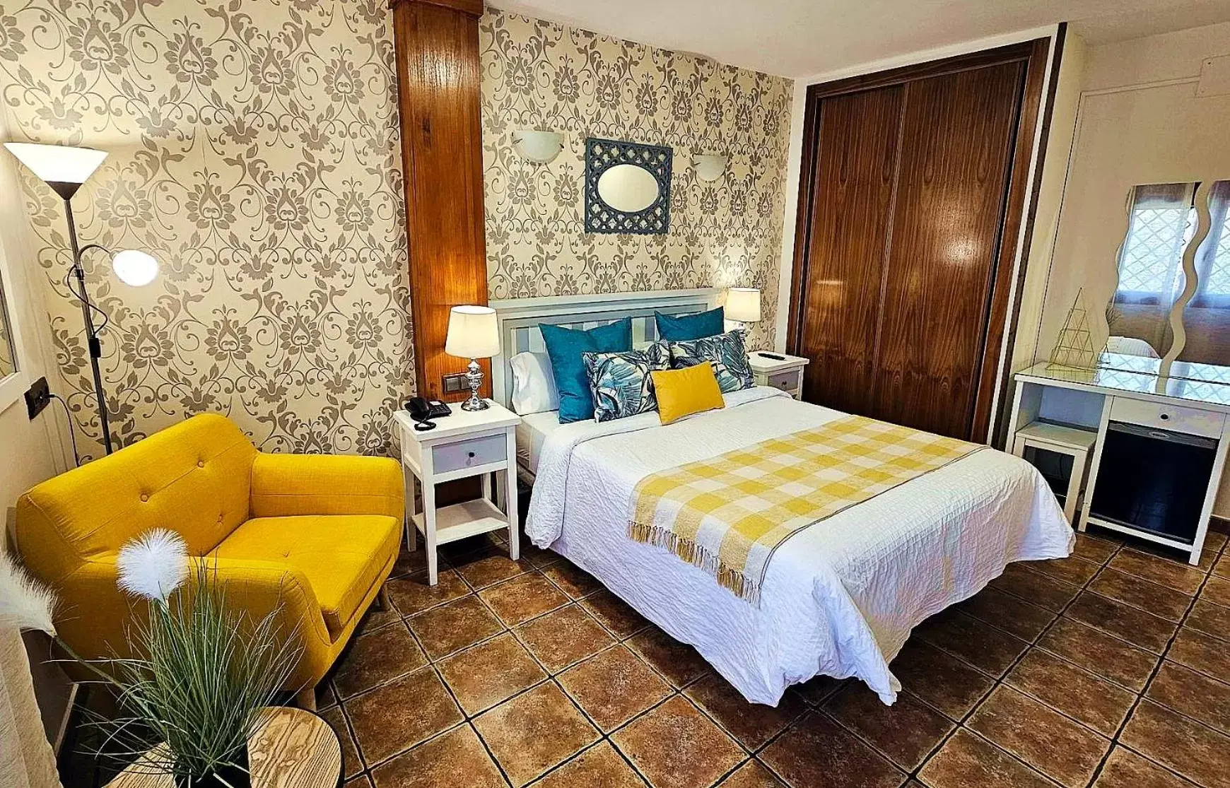 Bedroom in Hotel Medina de Toledo