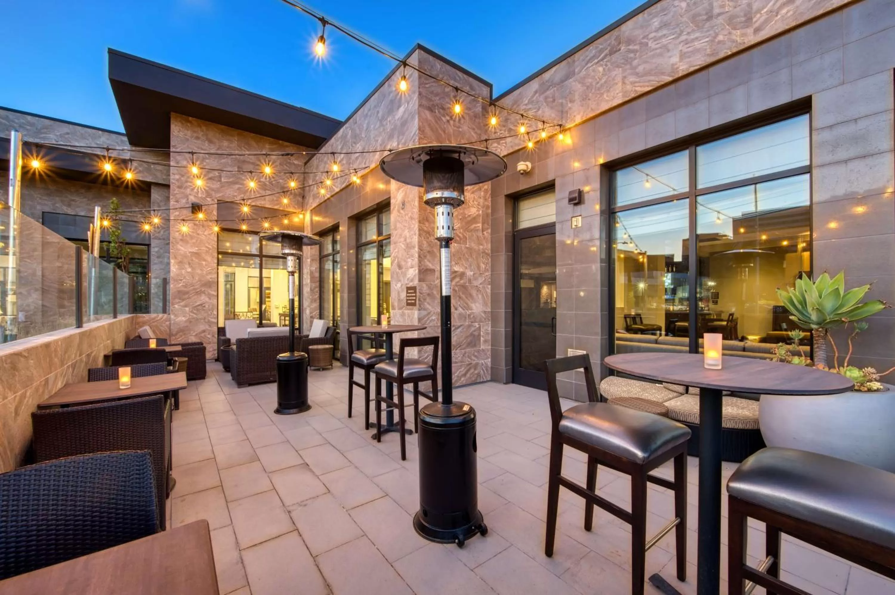 Restaurant/places to eat in Hilton Garden Inn Irvine/Orange County Airport