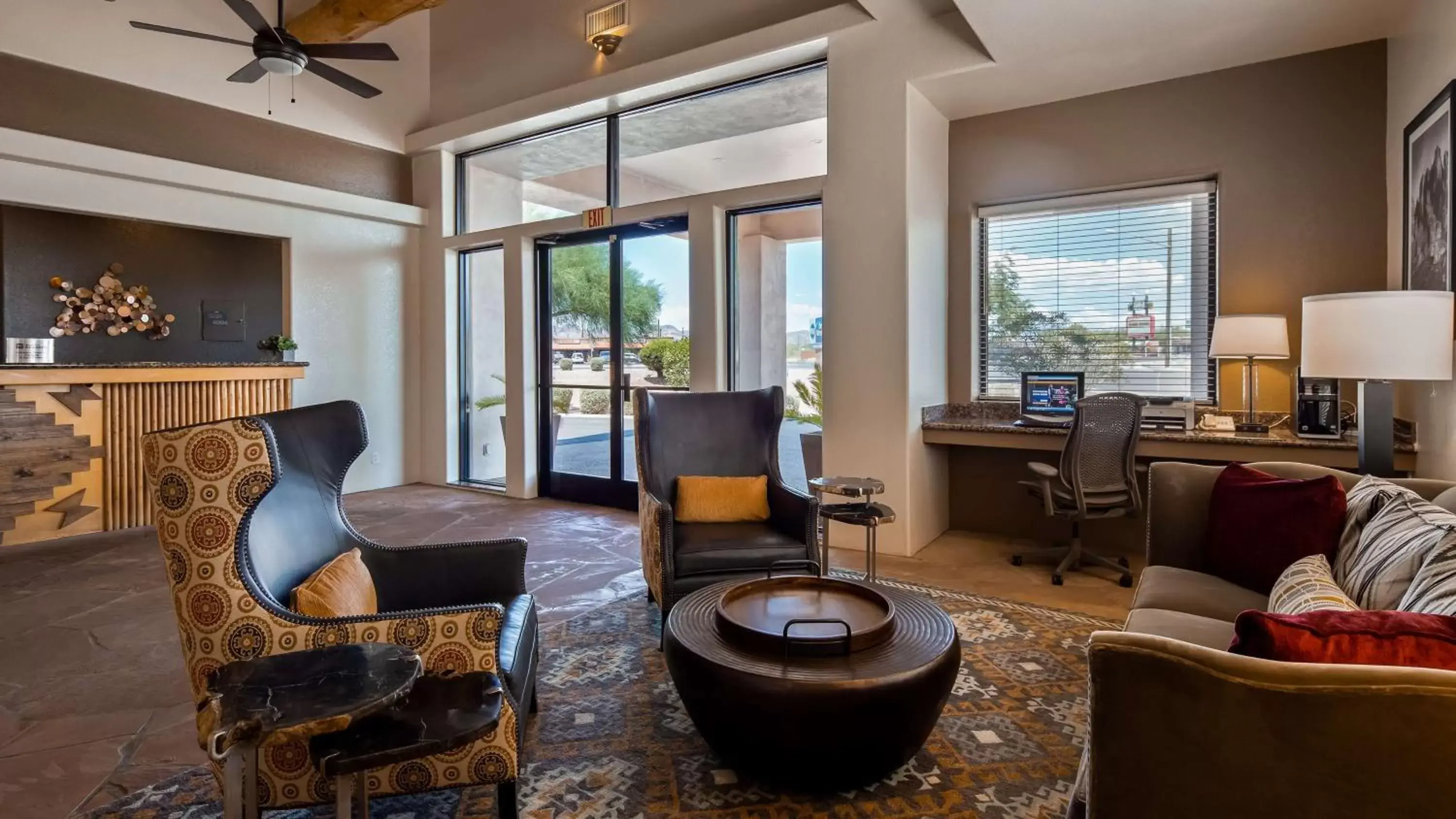 Lobby or reception, Seating Area in Best Western Apache Junction Inn