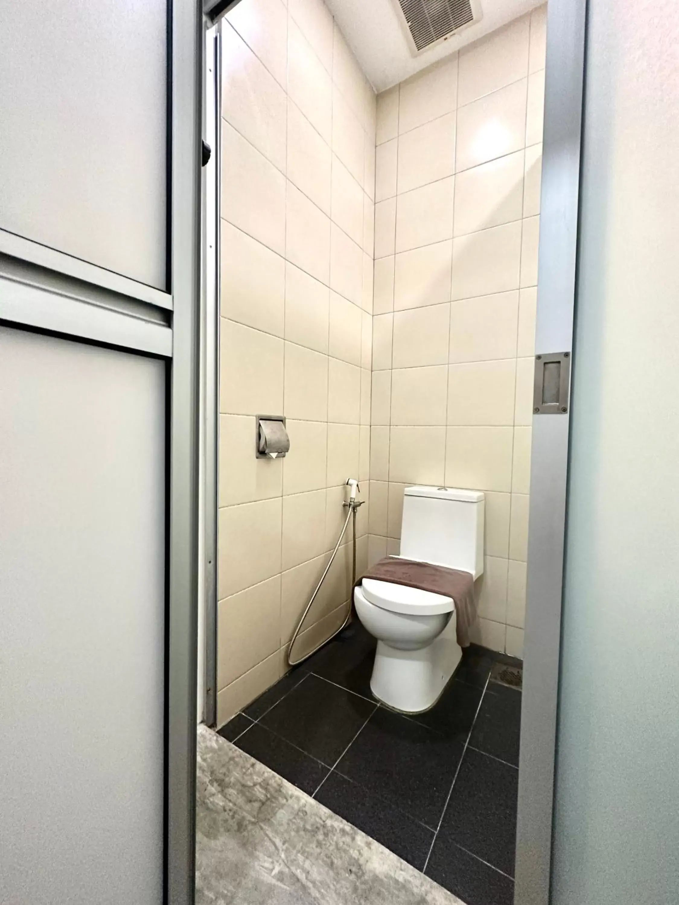 Toilet, Bathroom in C Y C Heritage Hotel