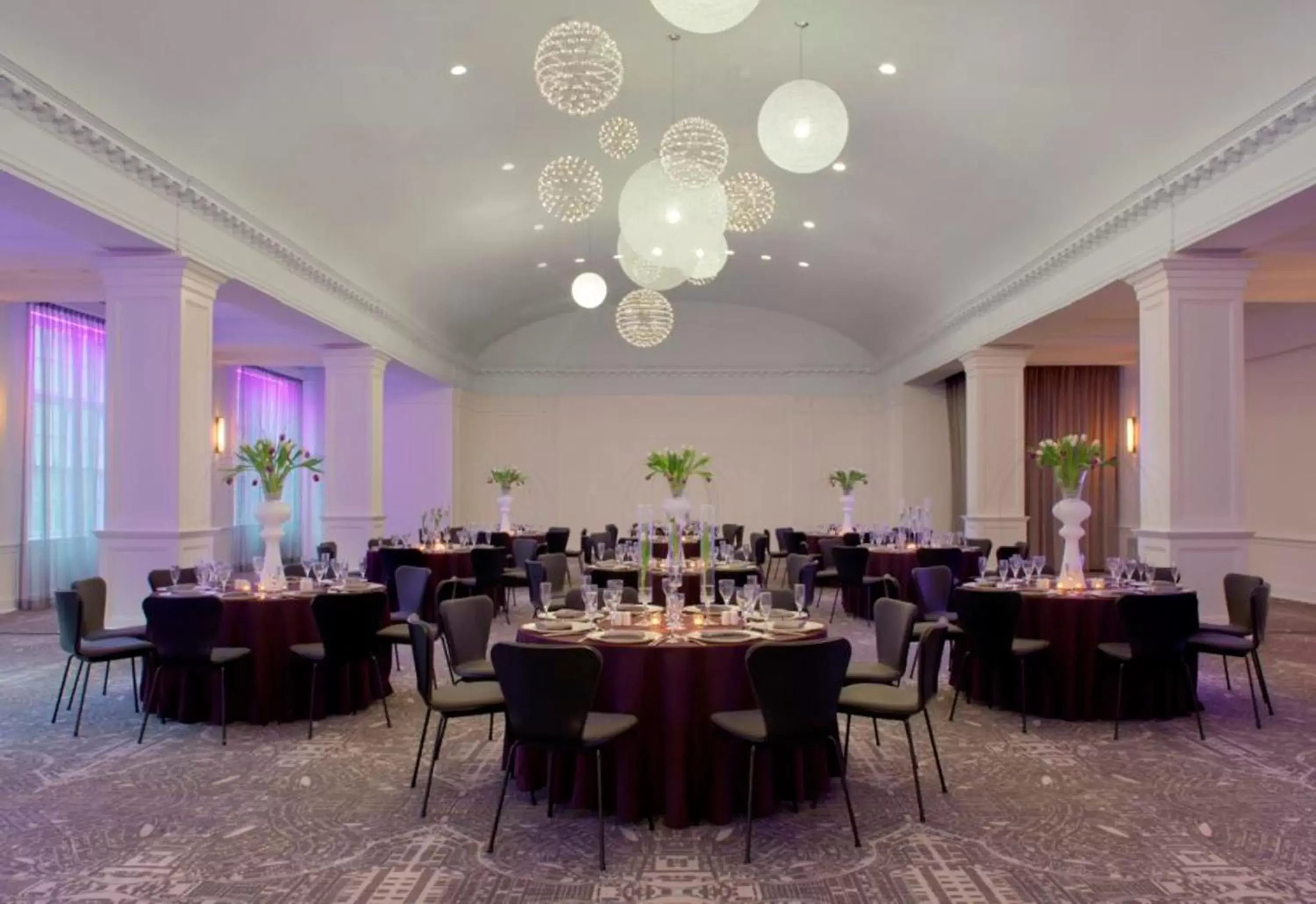 Banquet/Function facilities, Restaurant/Places to Eat in The Warwick Hotel Rittenhouse Square Philadelphia