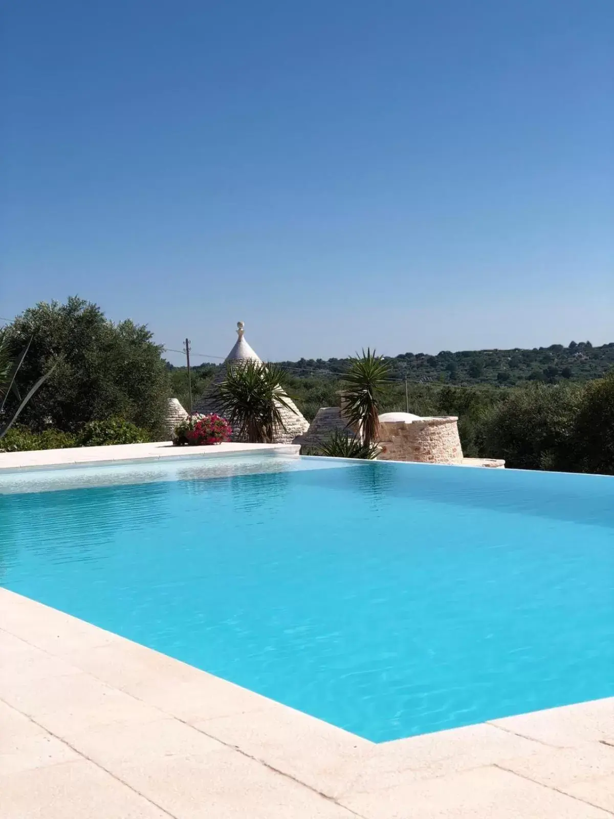 Swimming Pool in Relais Trulli Le Icone