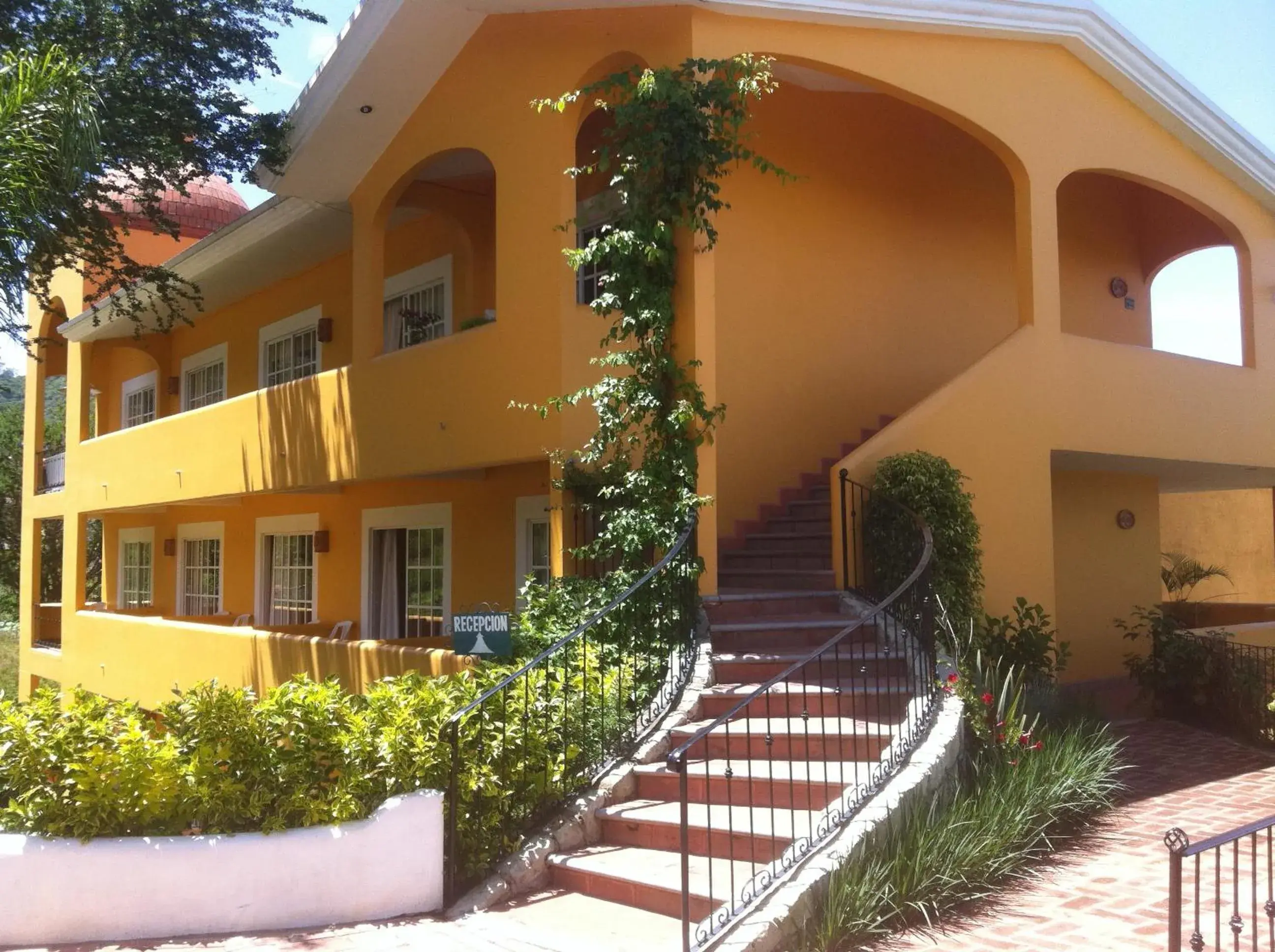 Property Building in Hotel Antiguo Fortin