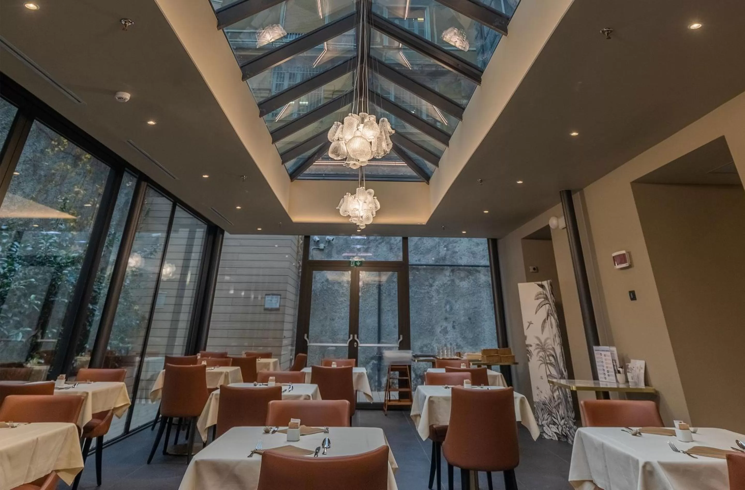 Breakfast in Hotel Astoria