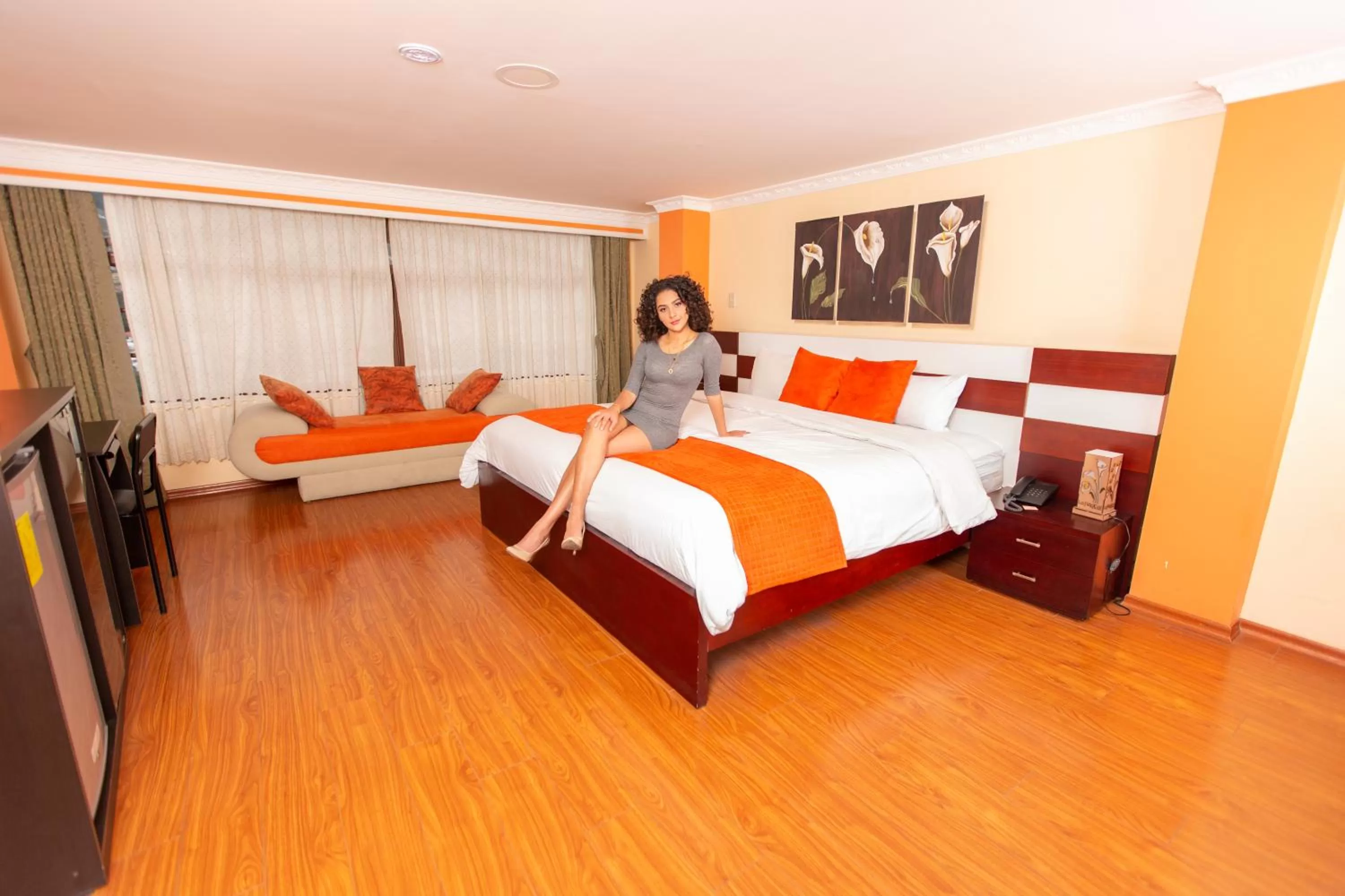 Bedroom, Bed in La Kapital Hotel