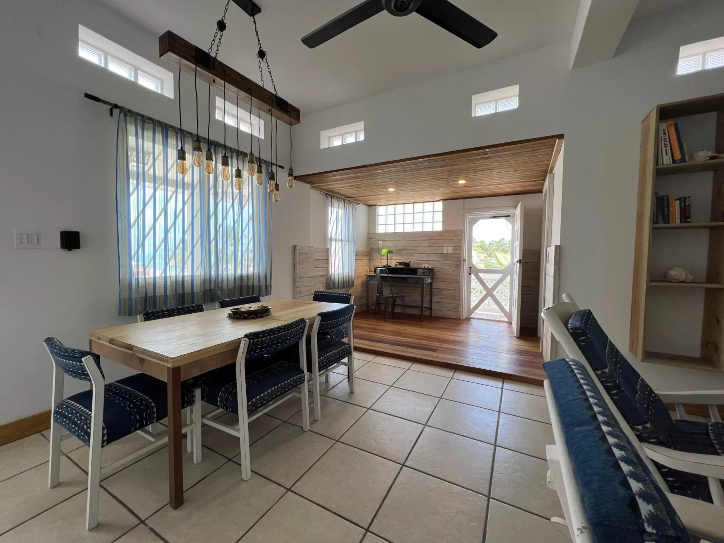 Dining area in Treetops Hotel