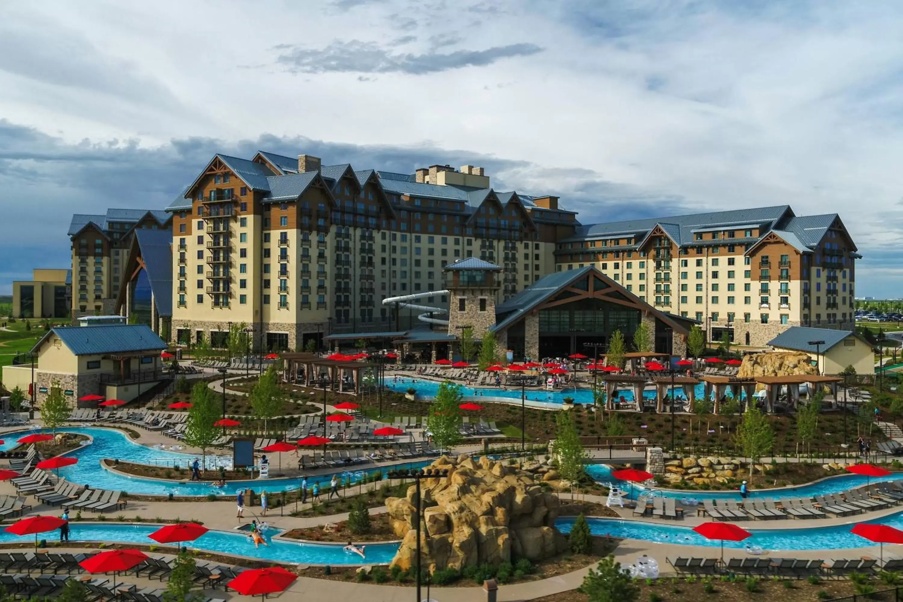 Swimming pool, Pool View in Gaylord Rockies Resort & Convention Center