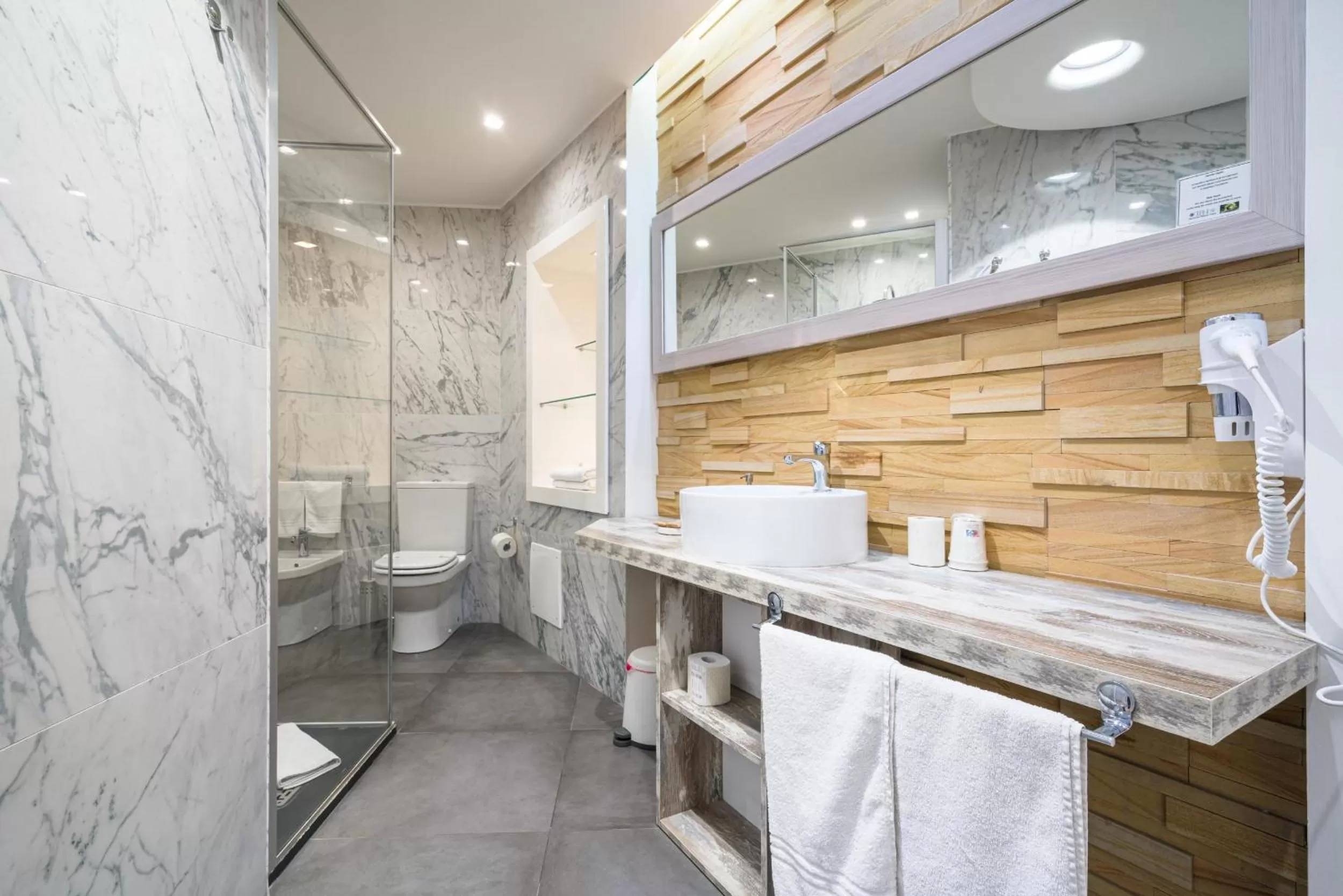 Bathroom in Taormina Palace Hotel