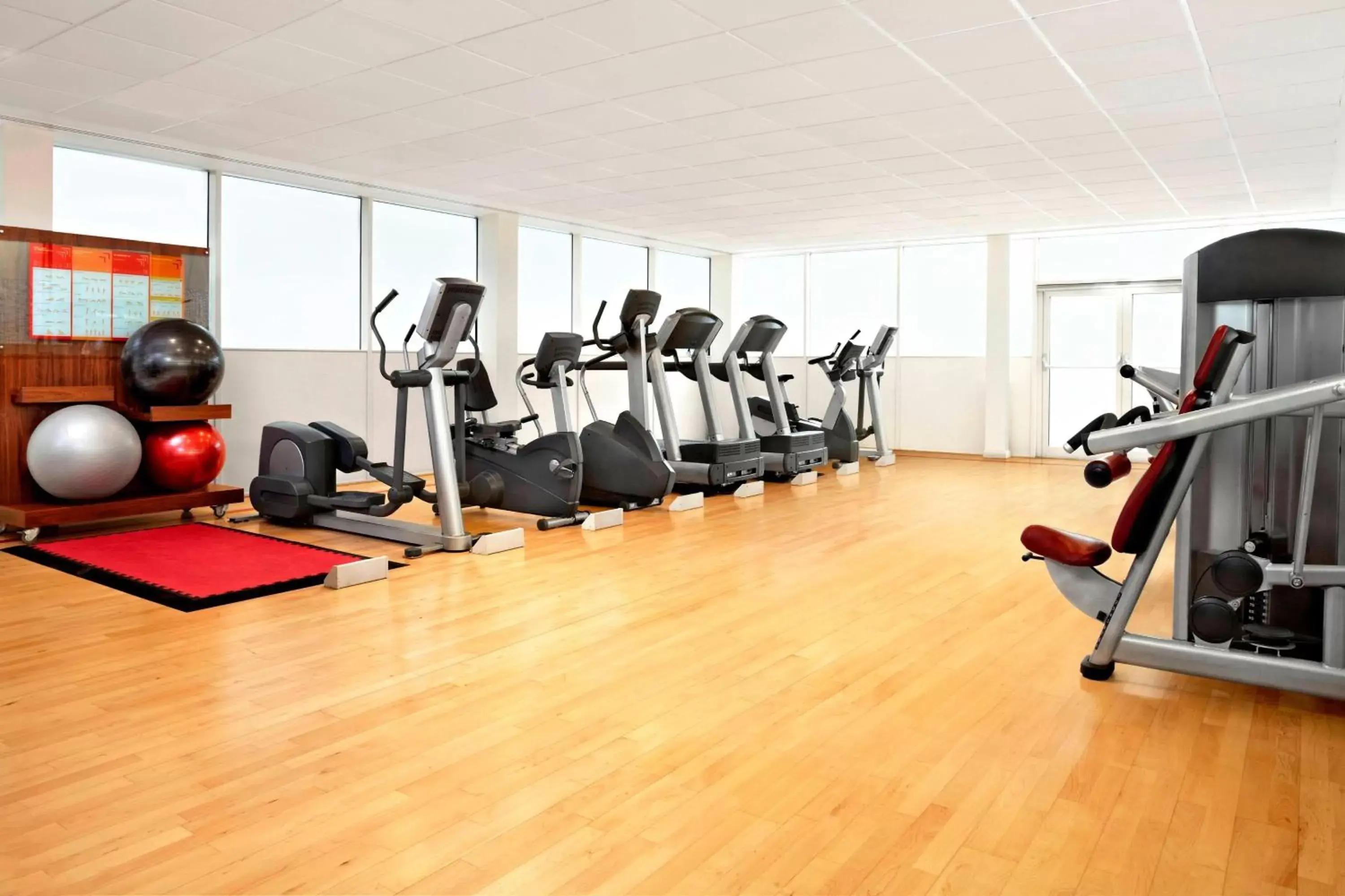 Fitness centre/facilities, Fitness Center/Facilities in Sheraton Heathrow Hotel