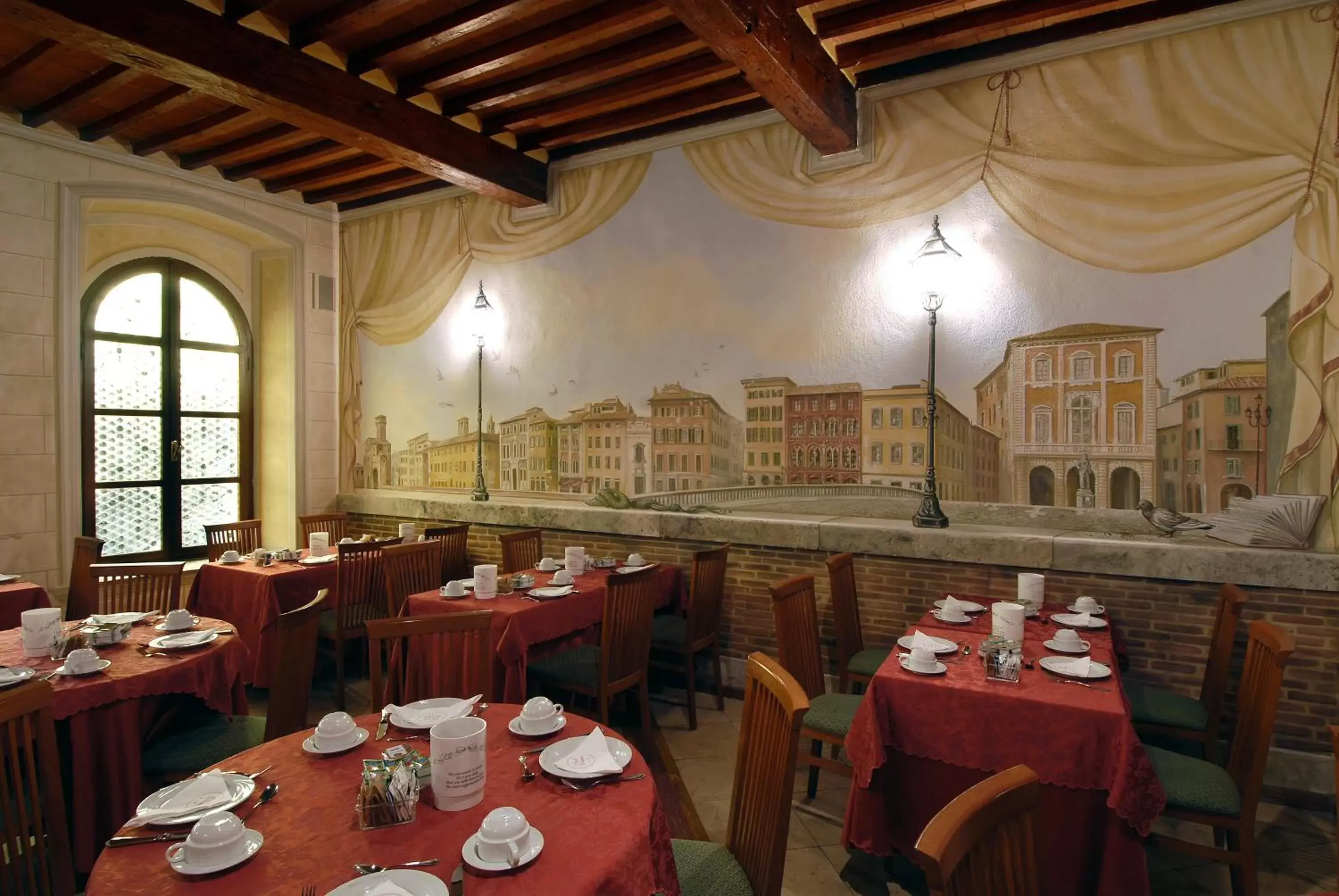 Restaurant/Places to Eat in Hotel Bologna