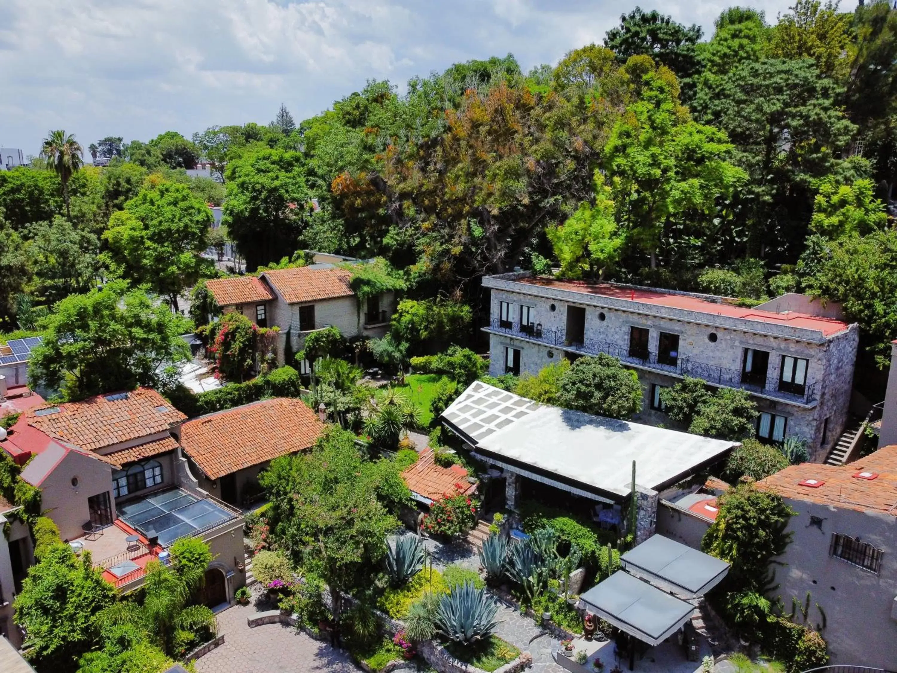 Property building, Bird's-eye View in Casa Liza
