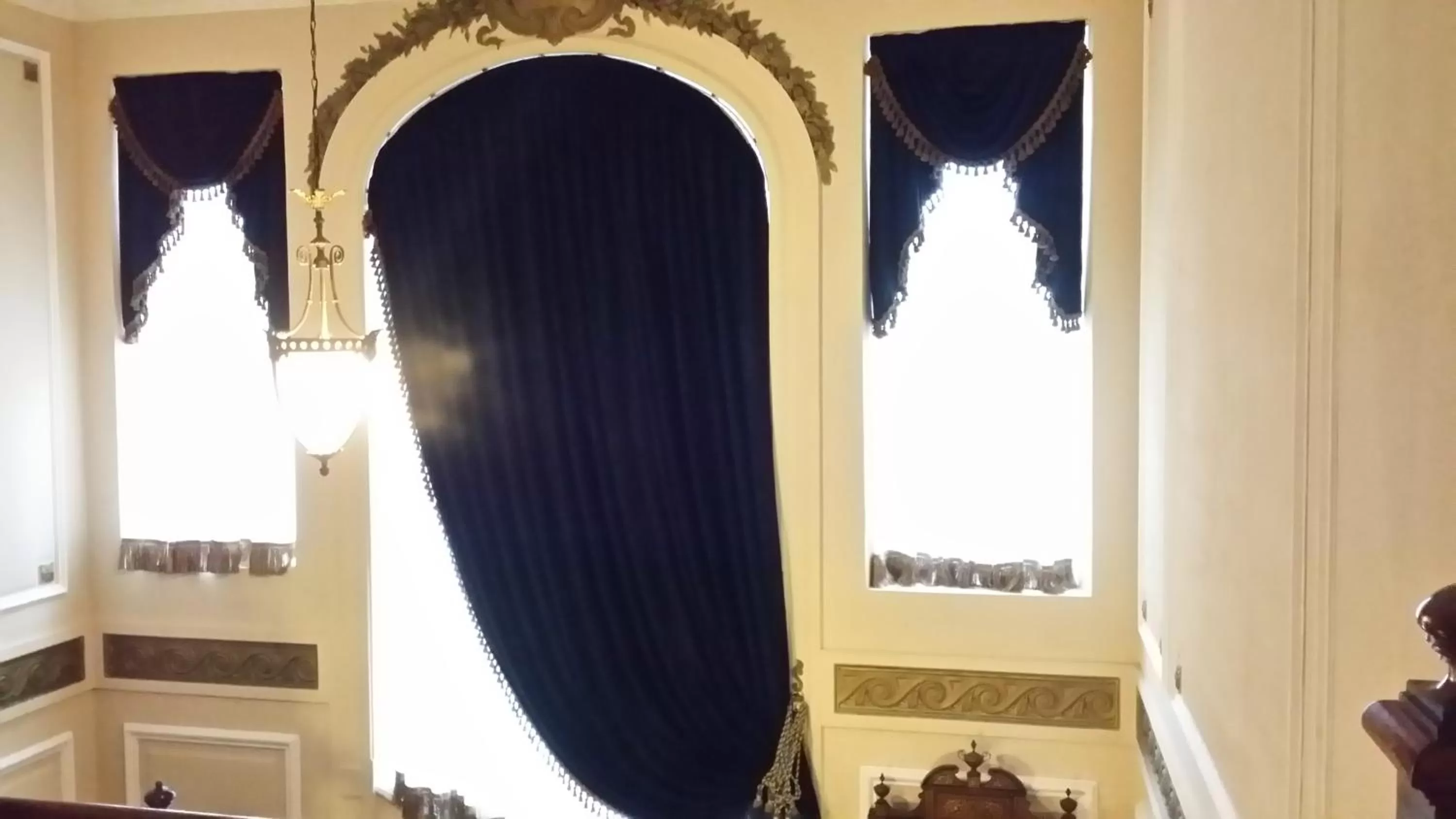 Decorative detail in Grand Boutique Hotel