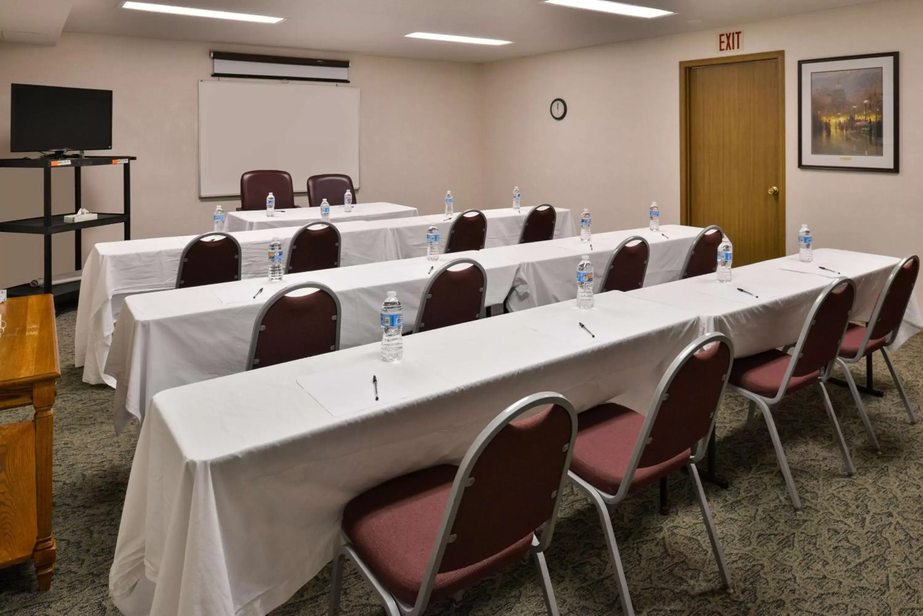 Business facilities in Americas Best Value Inn Knob Noster