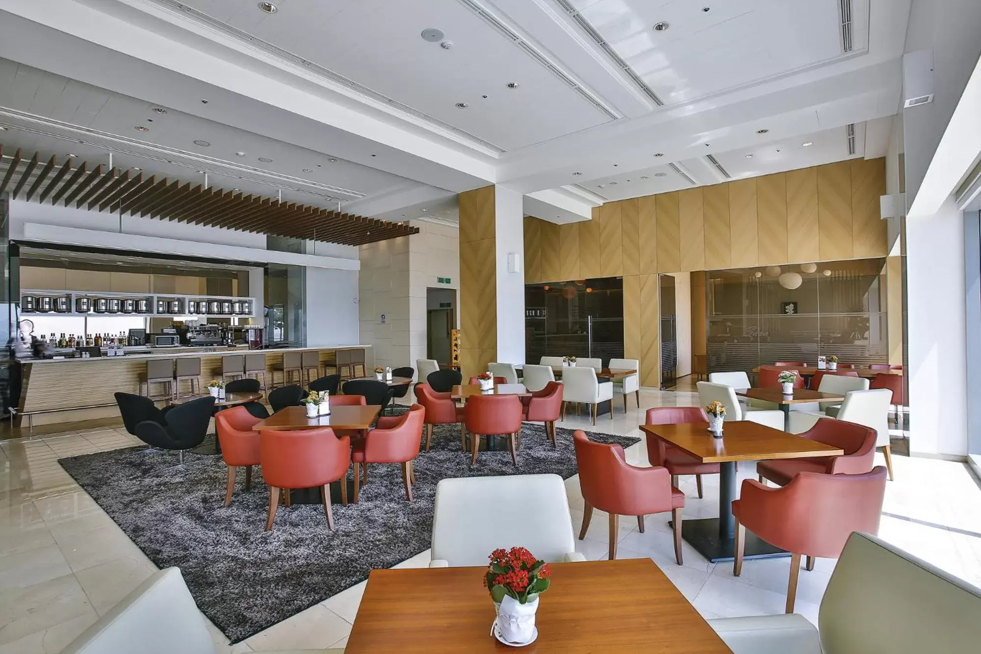 Restaurant/Places to Eat in Hotel Hyundai by Lahan Mokpo