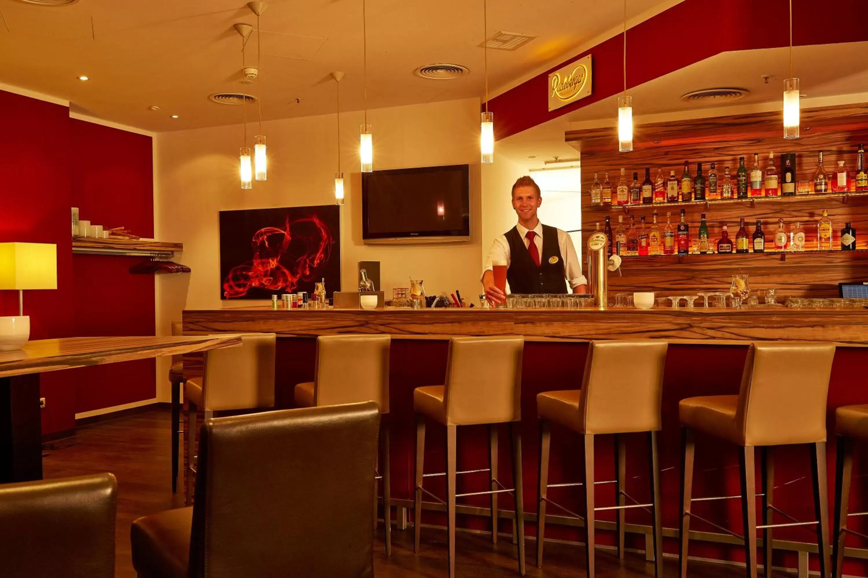 Lounge or bar in H+ Hotel Bad Soden Lounge or bar in H+ Hotel Bad Soden