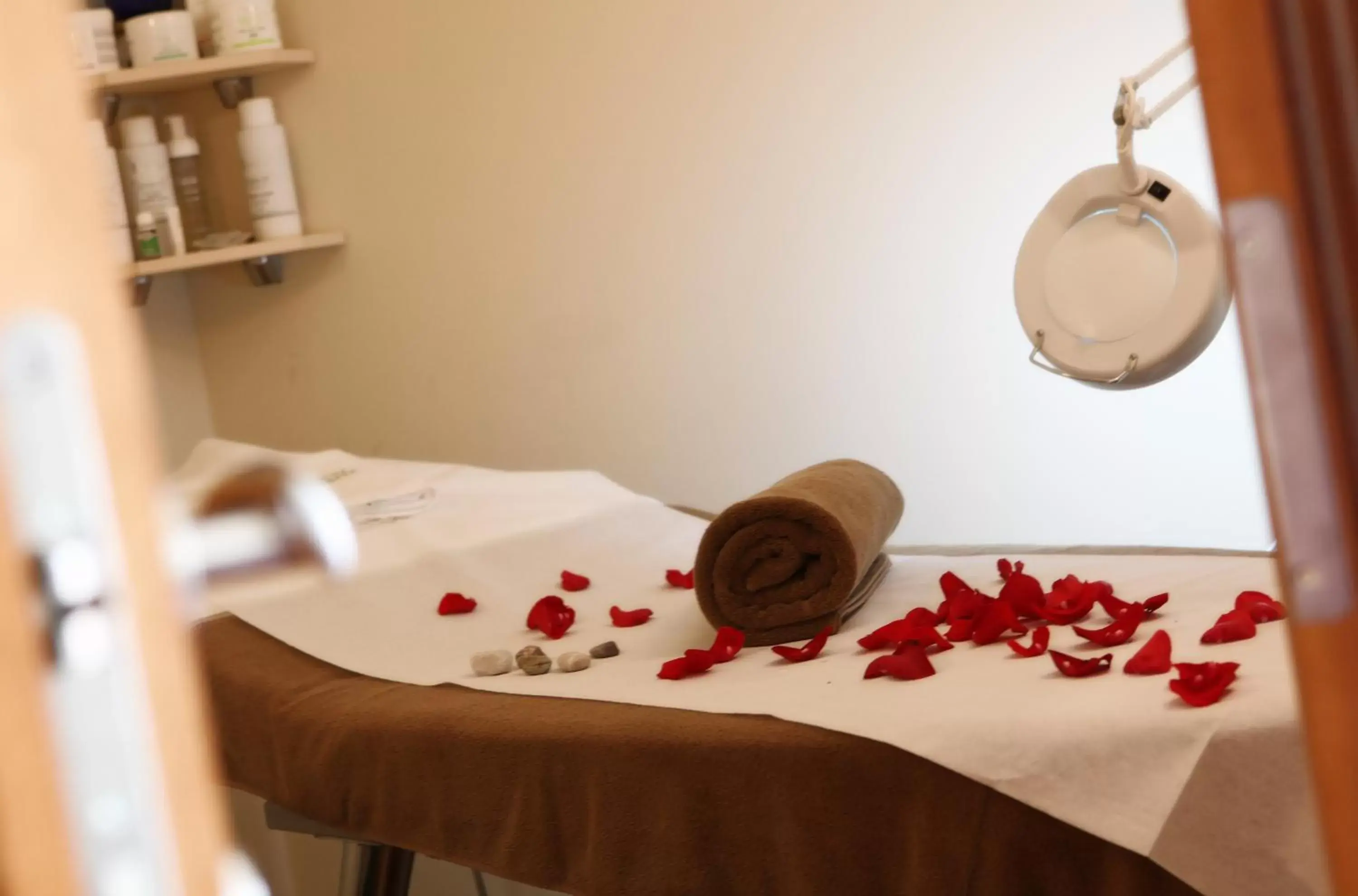 Spa and wellness centre/facilities, Bed in Boutique Hotel More