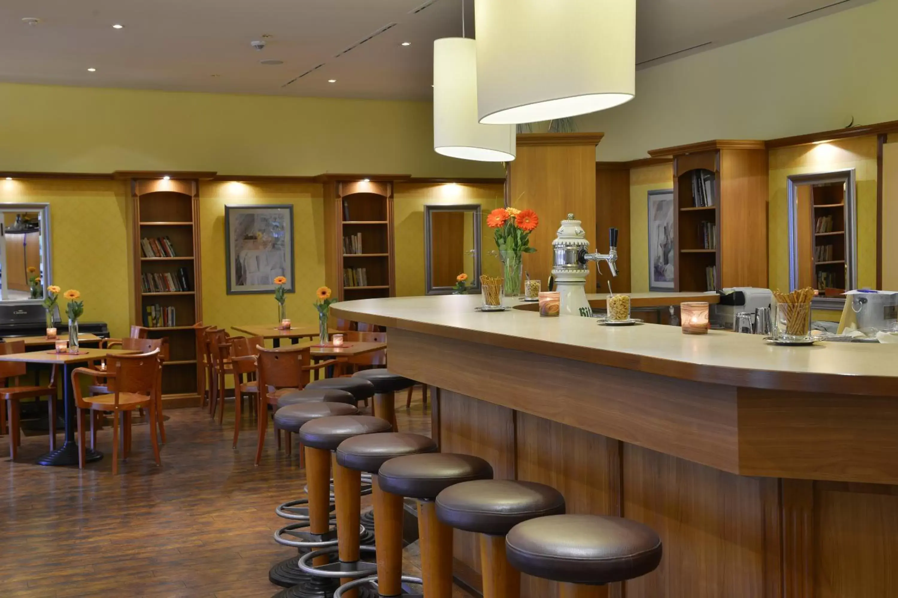 Lounge or bar, Lounge/Bar in PLAZA INN Leonberg