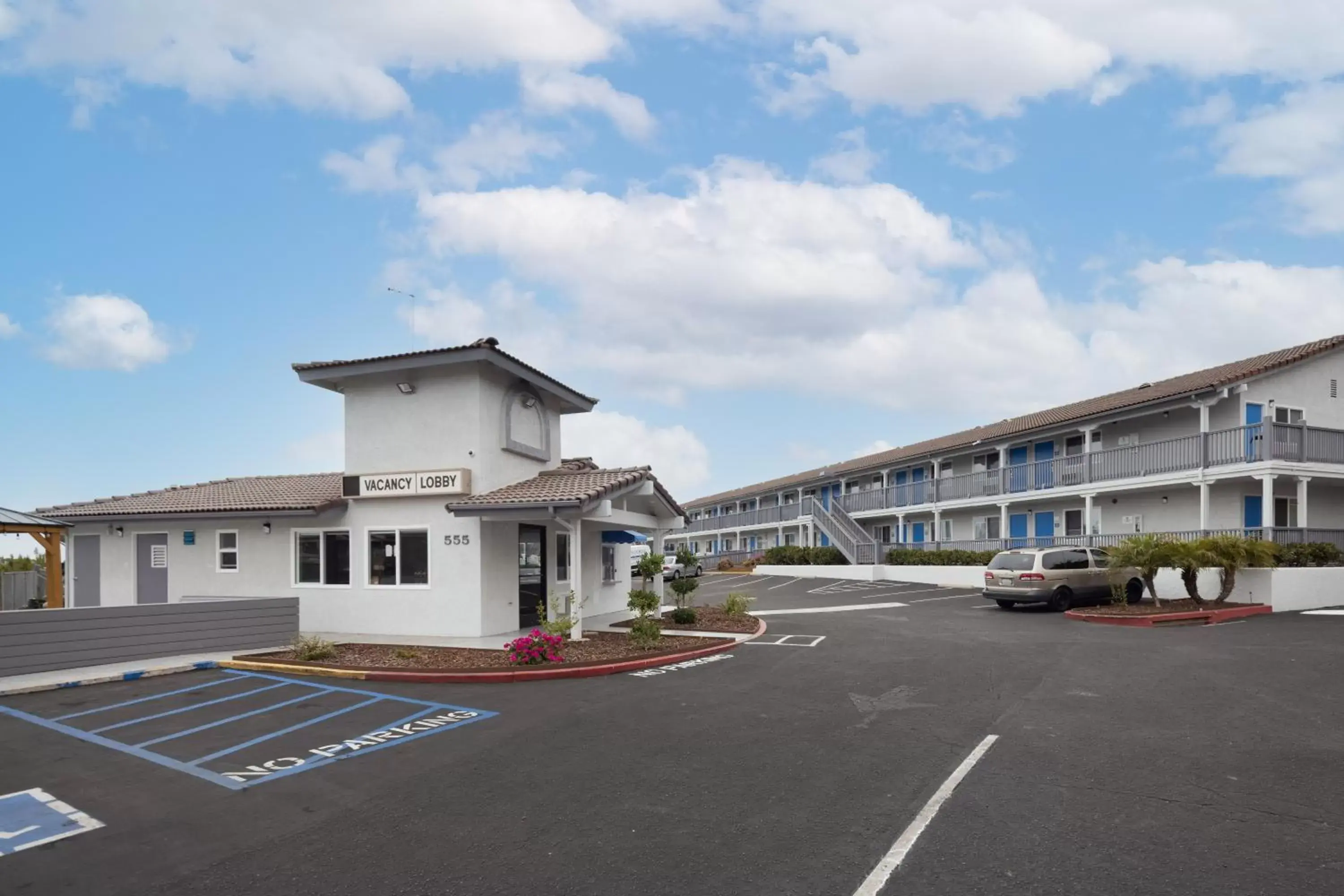 Property Building in Pismo View Inn