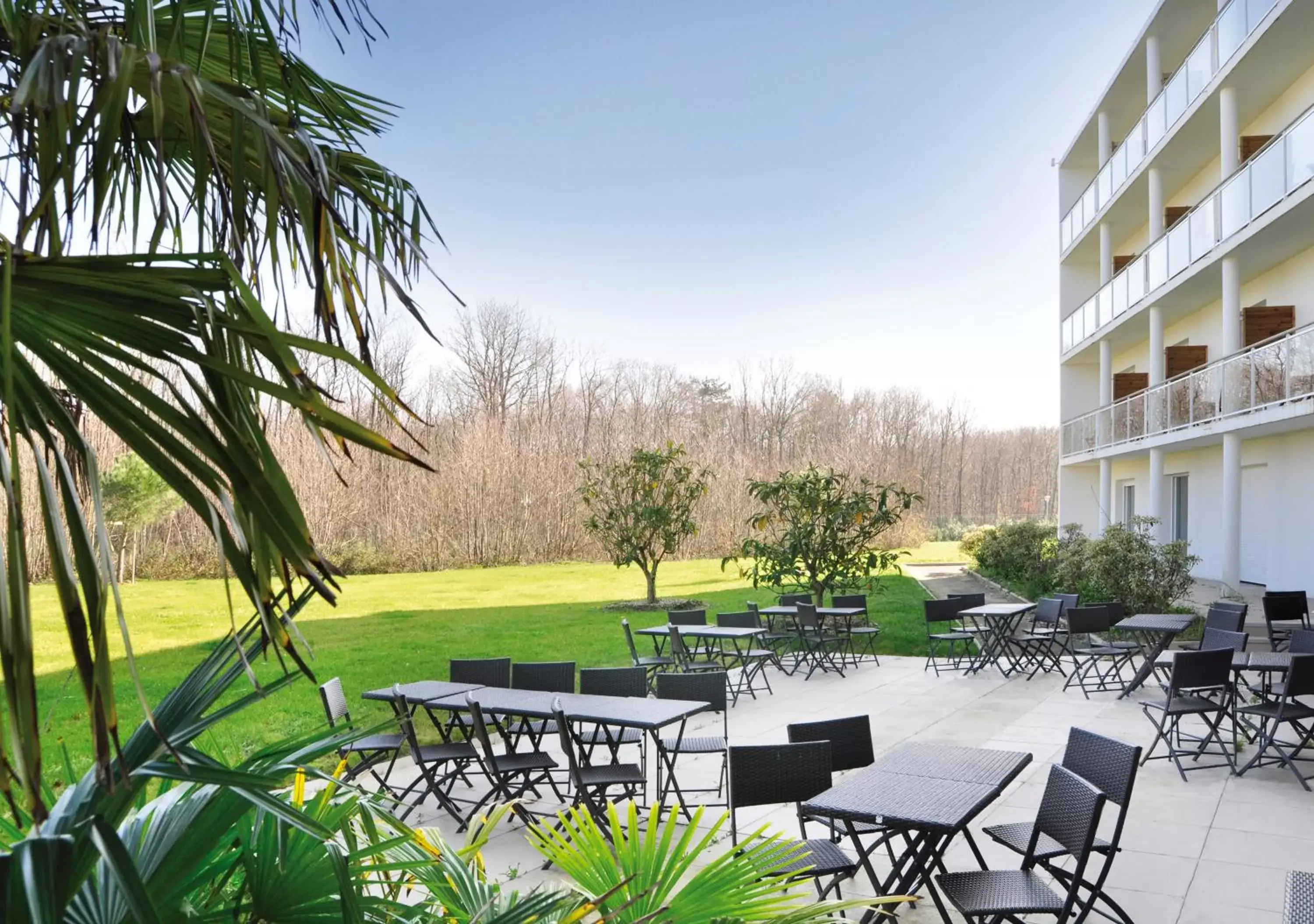 Balcony/Terrace in Golden Tulip Nantes Carquefou Suite