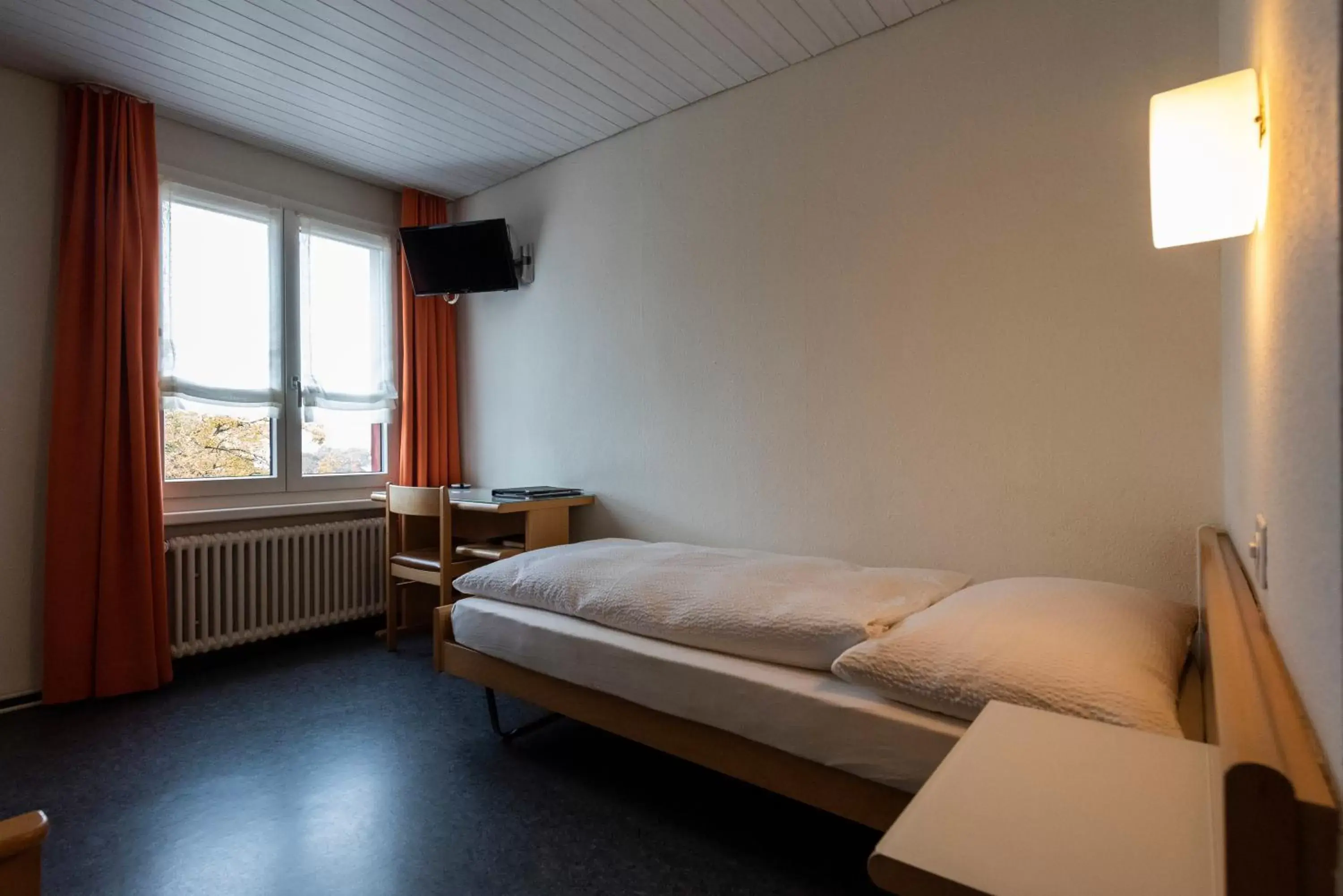 Single Room in Gasthof Pizzeria Weingarten Single Room in Gasthof Pizzeria Weingarten