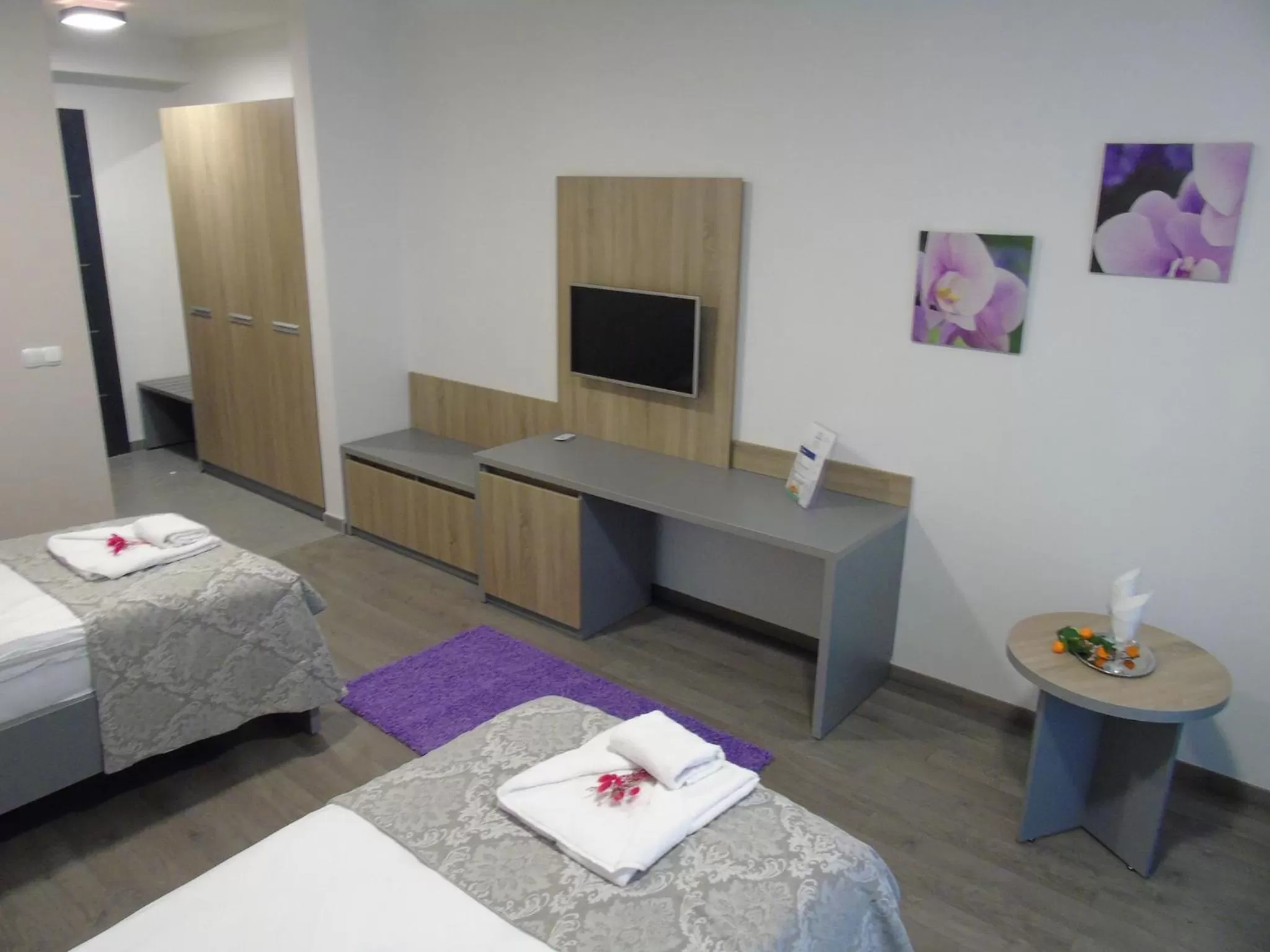 Bed in Motel Kamenica