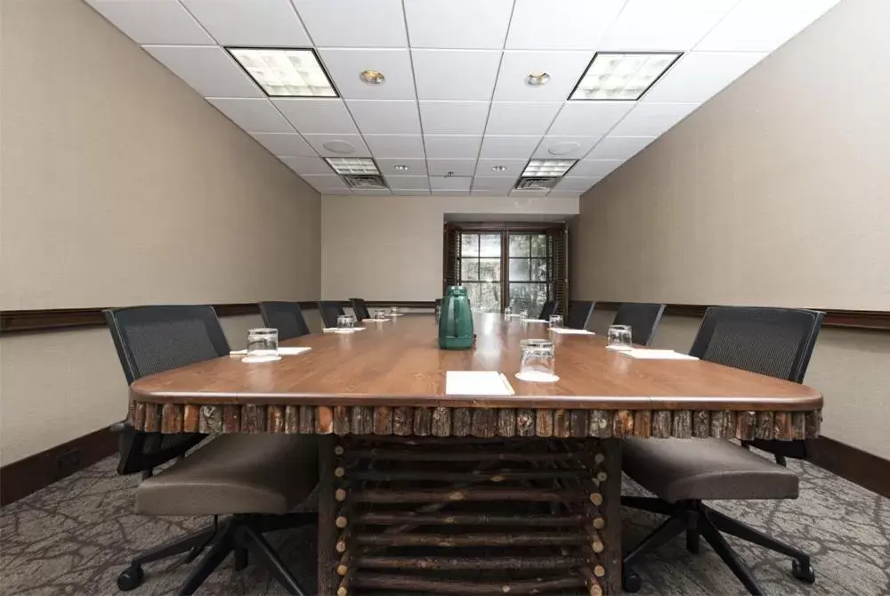 Meeting/conference room, Business Area/Conference Room in Brasstown Valley Resort & Spa