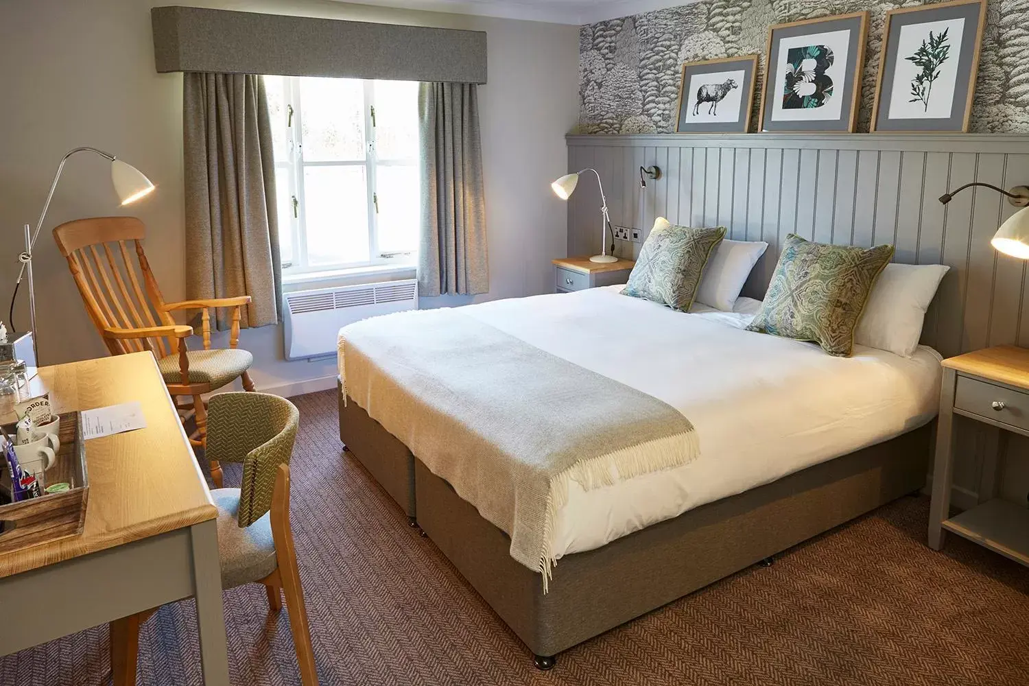 Photo of the whole room, Bed in The Bluebird Inn at Samlesbury