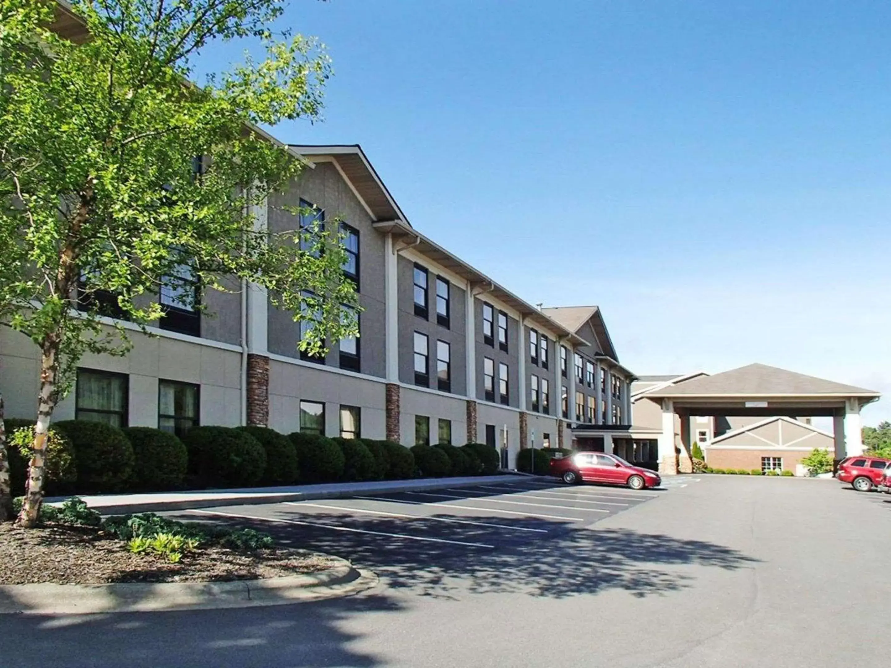 Property Building in Quality Inn & Suites Boone - University Area