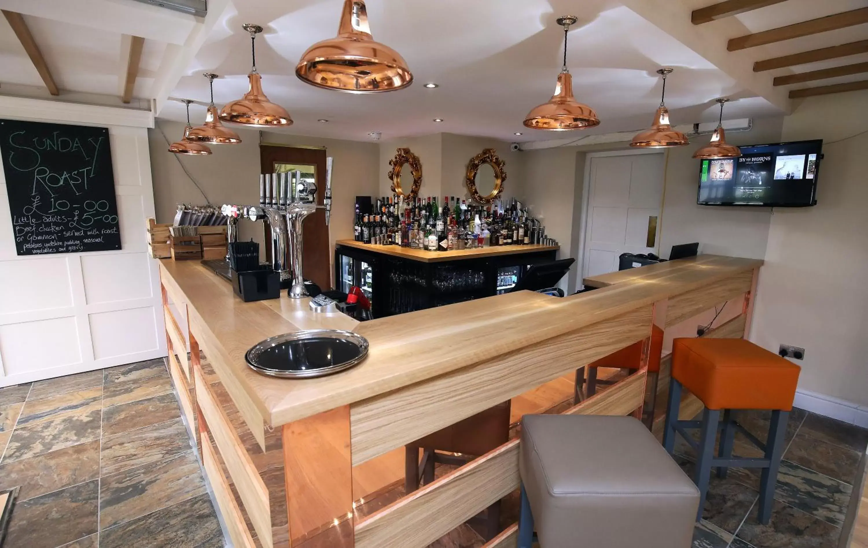 Dining area, Lounge/Bar in Leasowe Castle Hotel