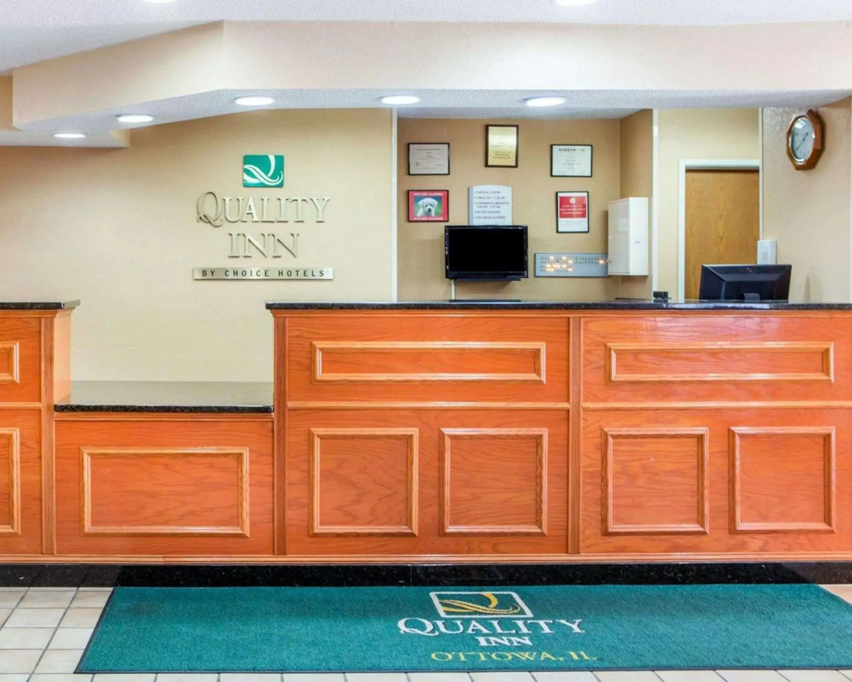 Lobby or reception, Lobby/Reception in Quality Inn Ottawa near Starved Rock State Park
