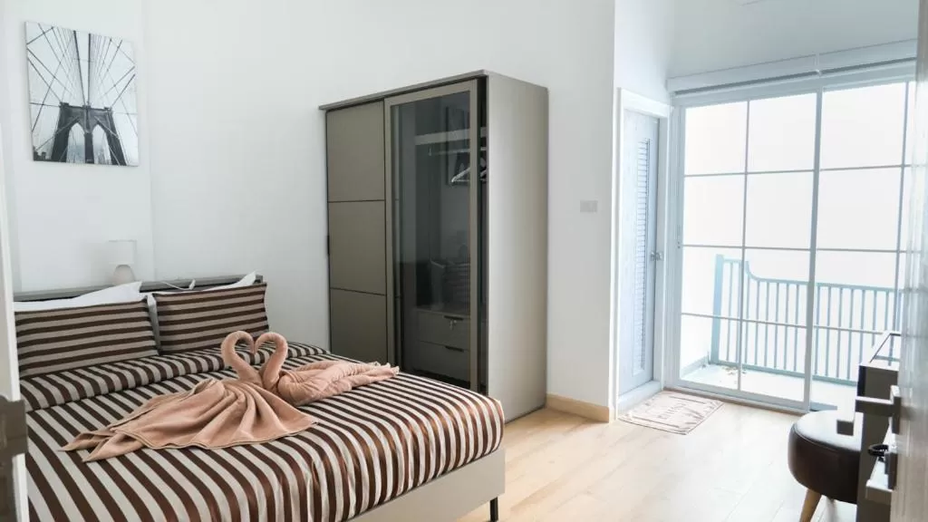 Bed in The Square 101