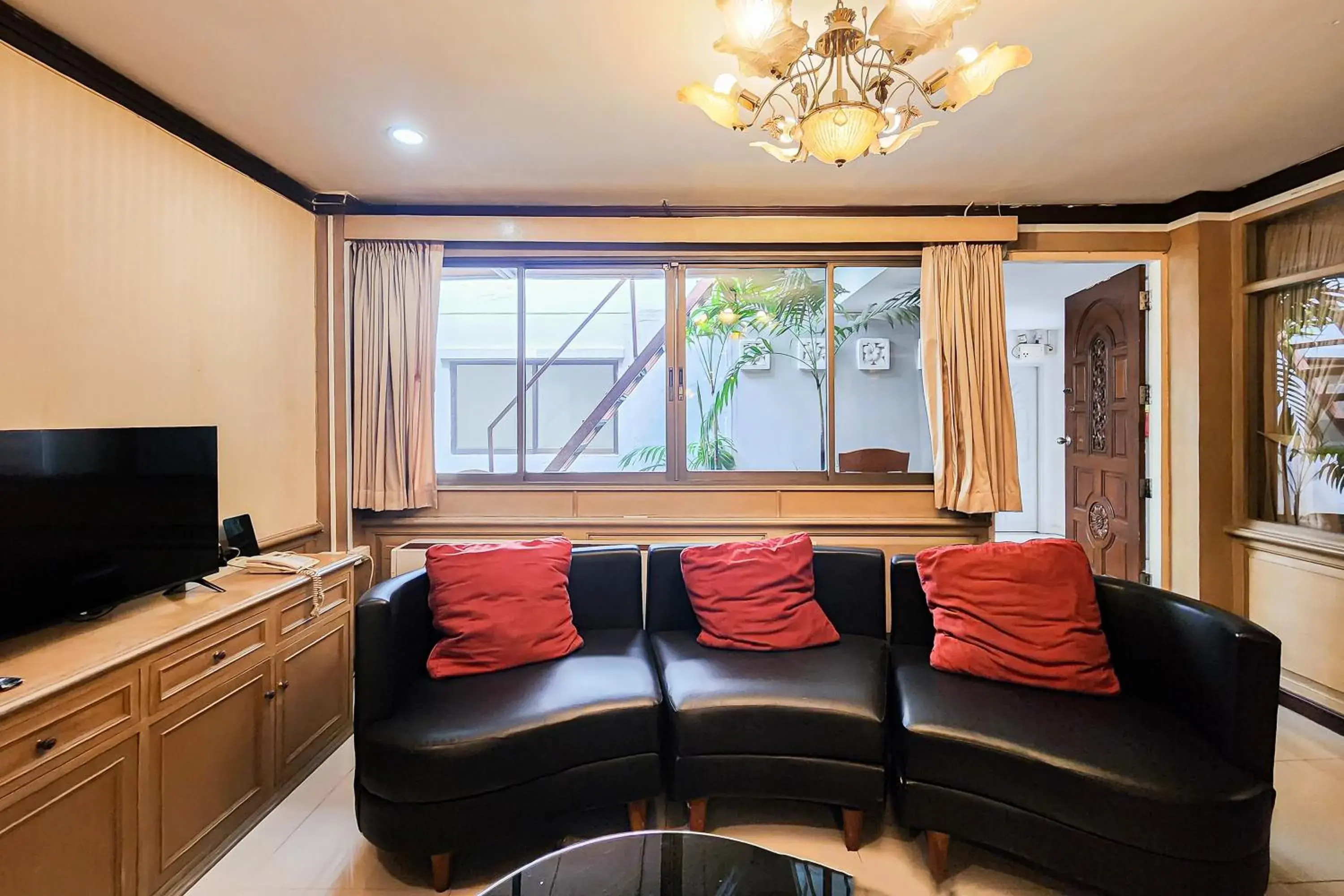Living room, Seating Area in Cordia Residence Sathorn