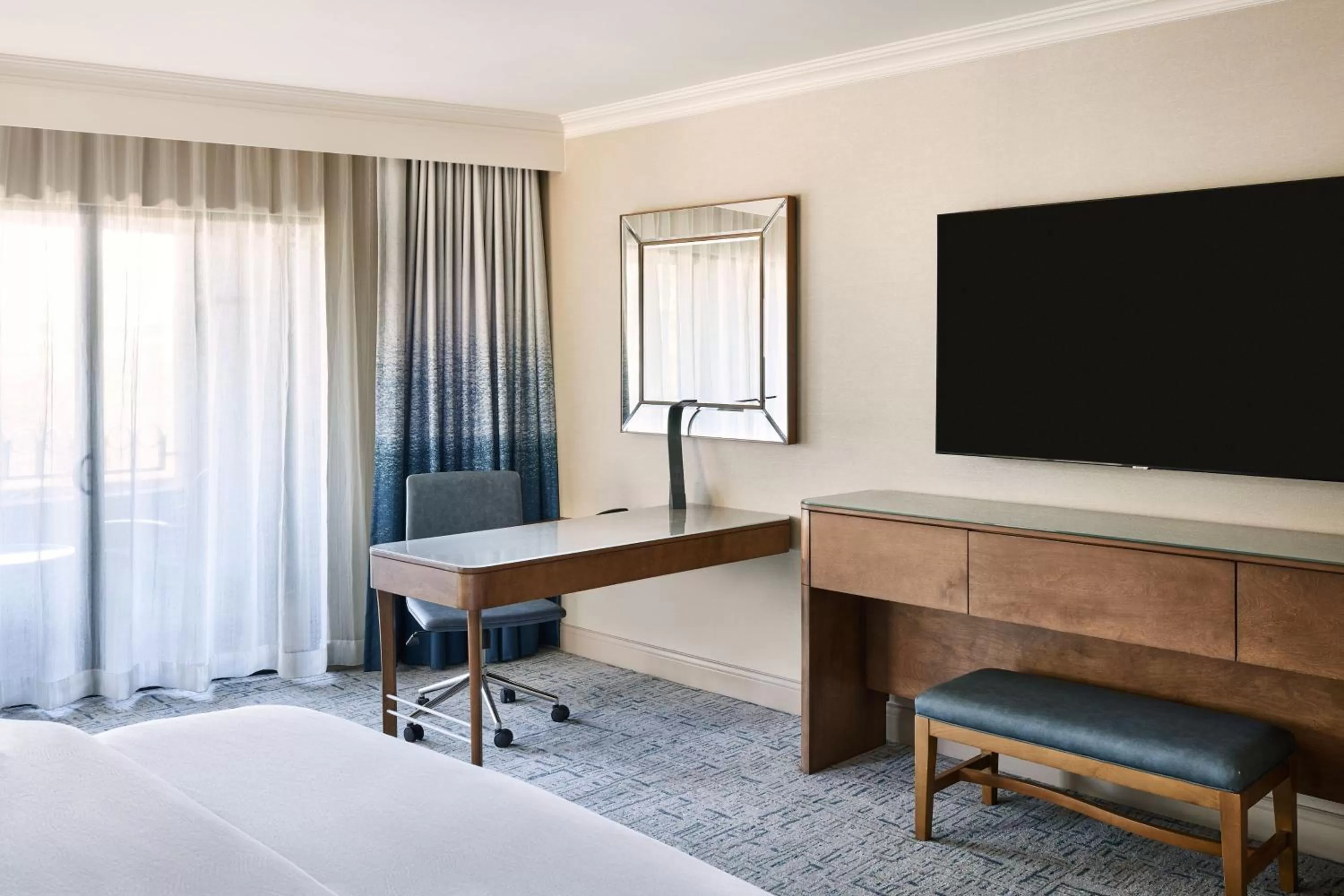 Photo of the whole room, Bed in The Westin La Paloma Resort & Spa