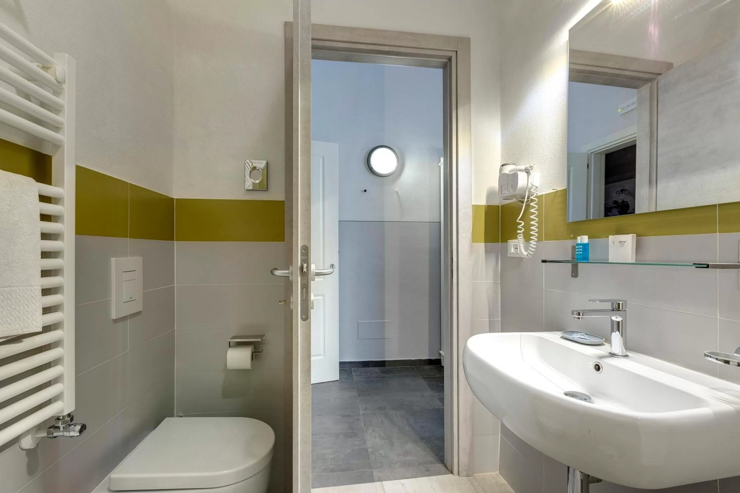 Toilet, Bathroom in Al Consolato