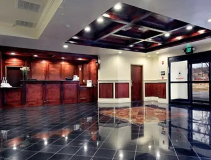 Lobby or reception in Super 8 by Wyndham Danville