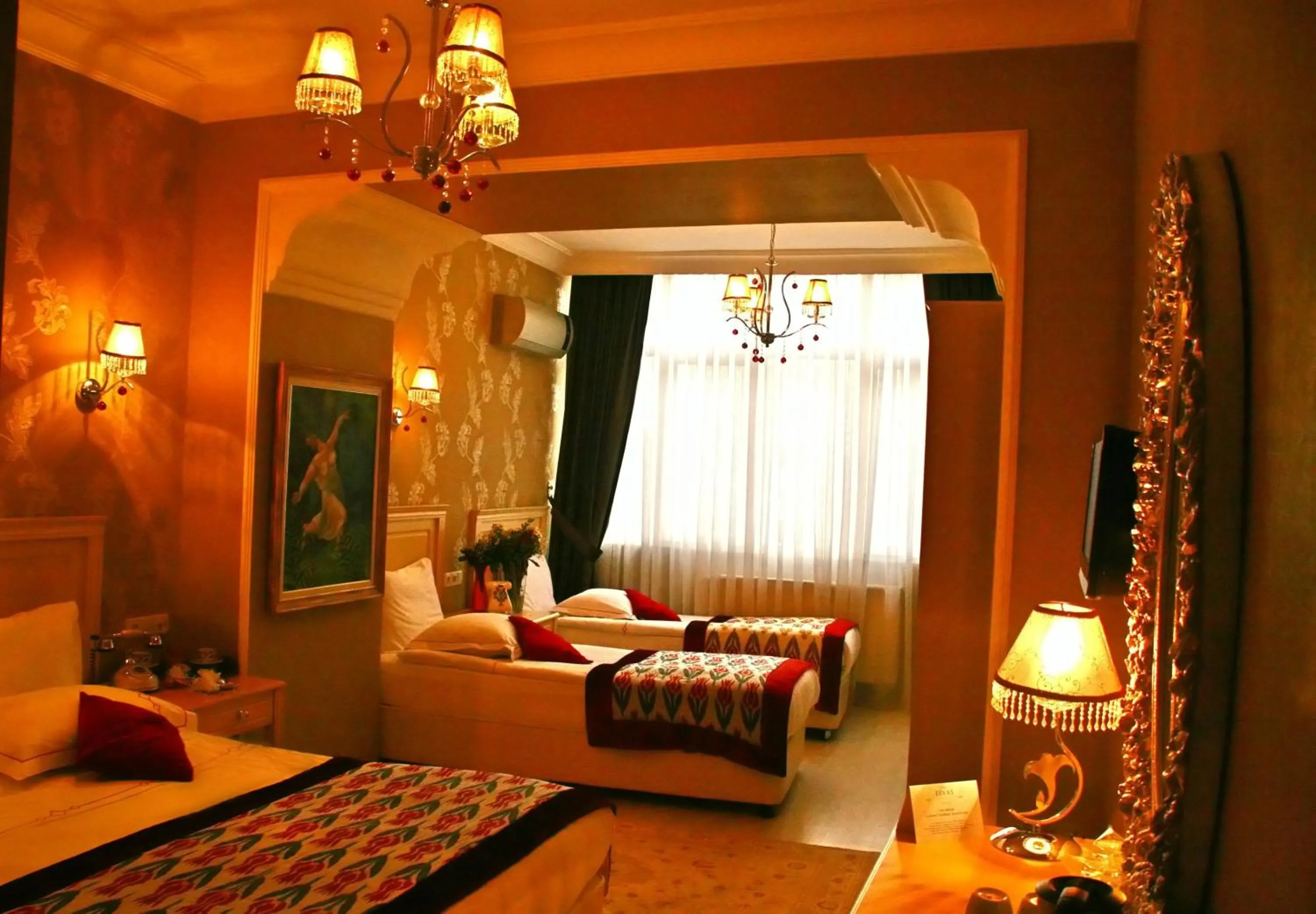 Photo of the whole room, Bed in Divas Hotel