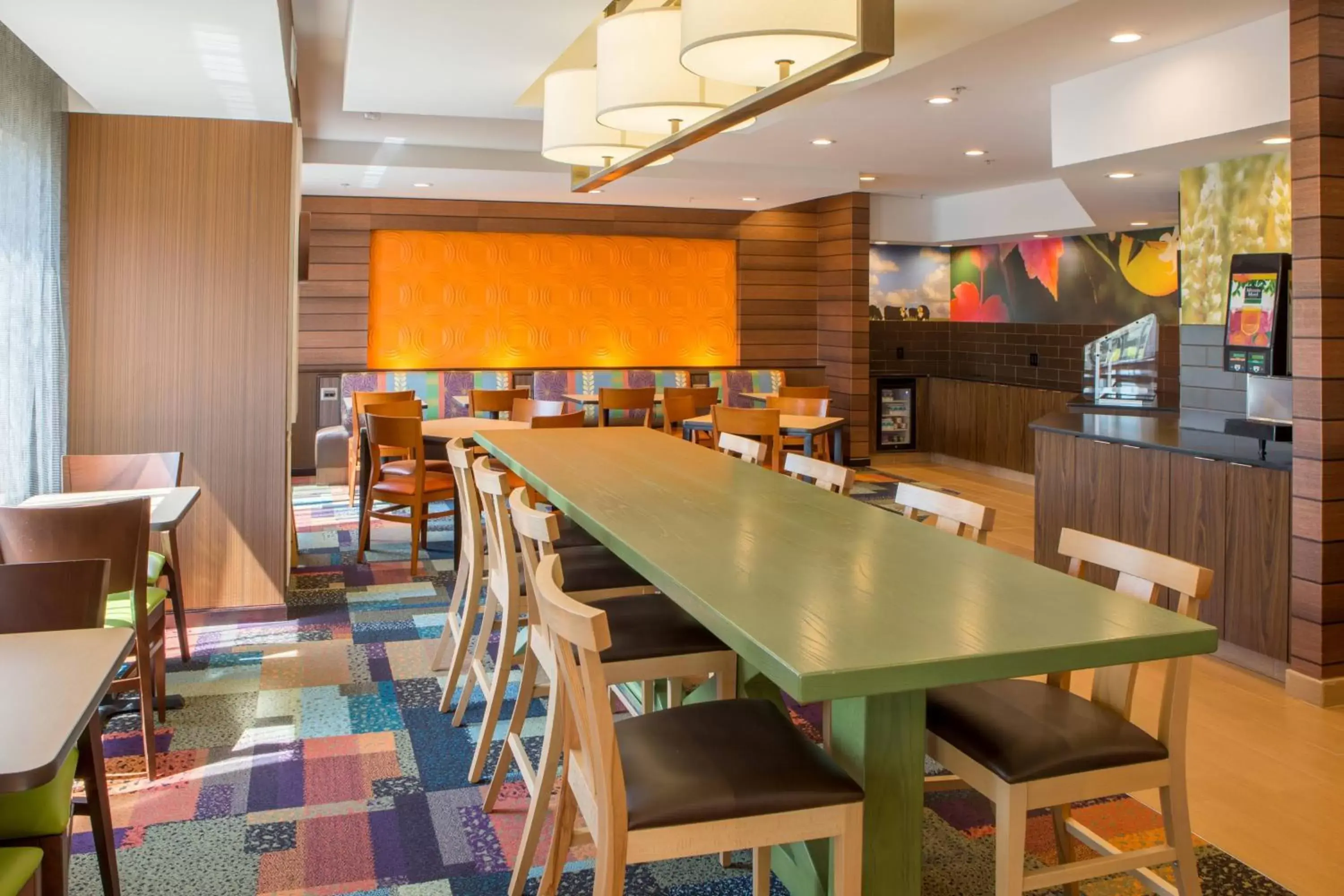 Breakfast, Restaurant/Places to Eat in Fairfield Inn & Suites by Marriott Columbus