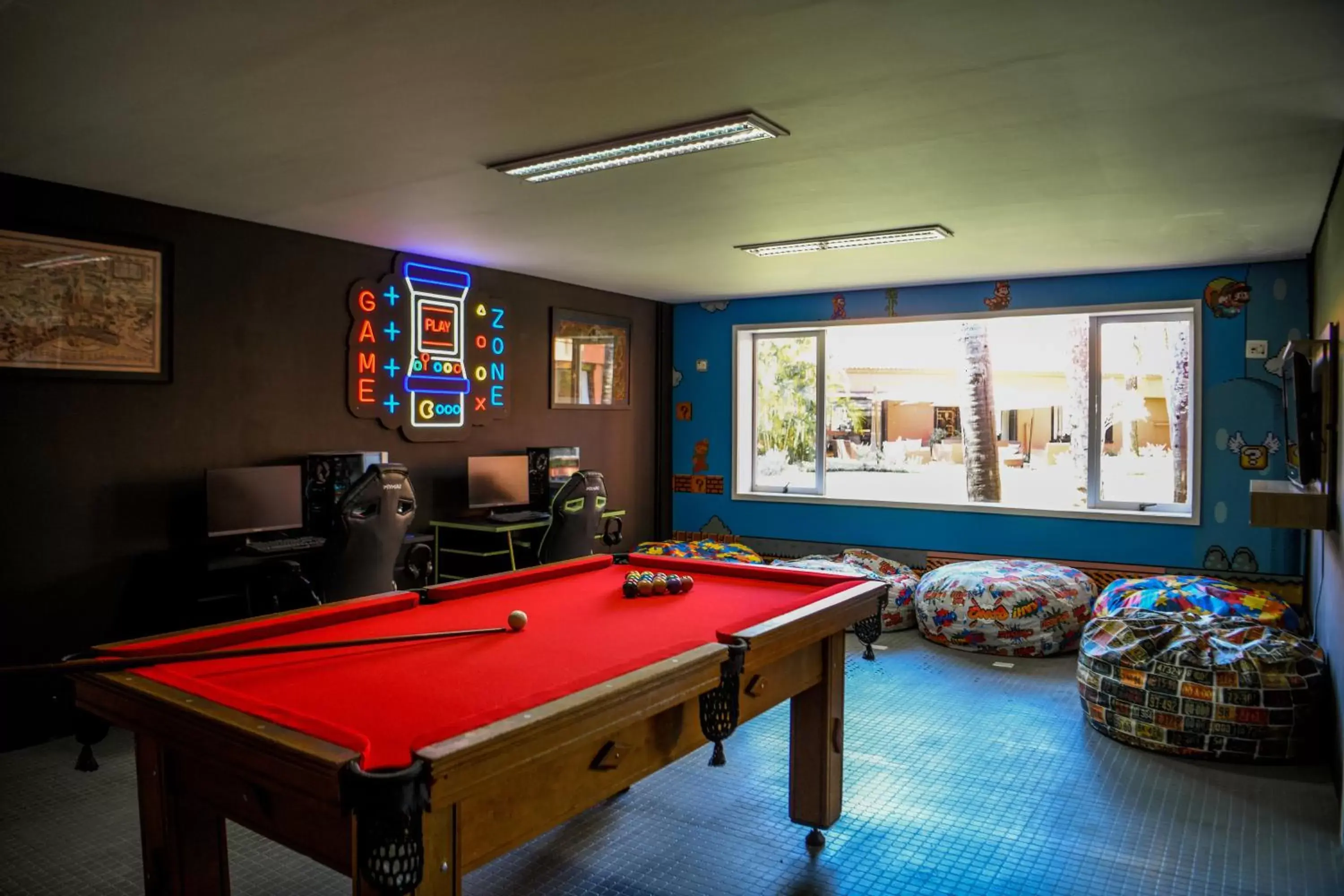 Game Room, Billiards in Sanma Hotel