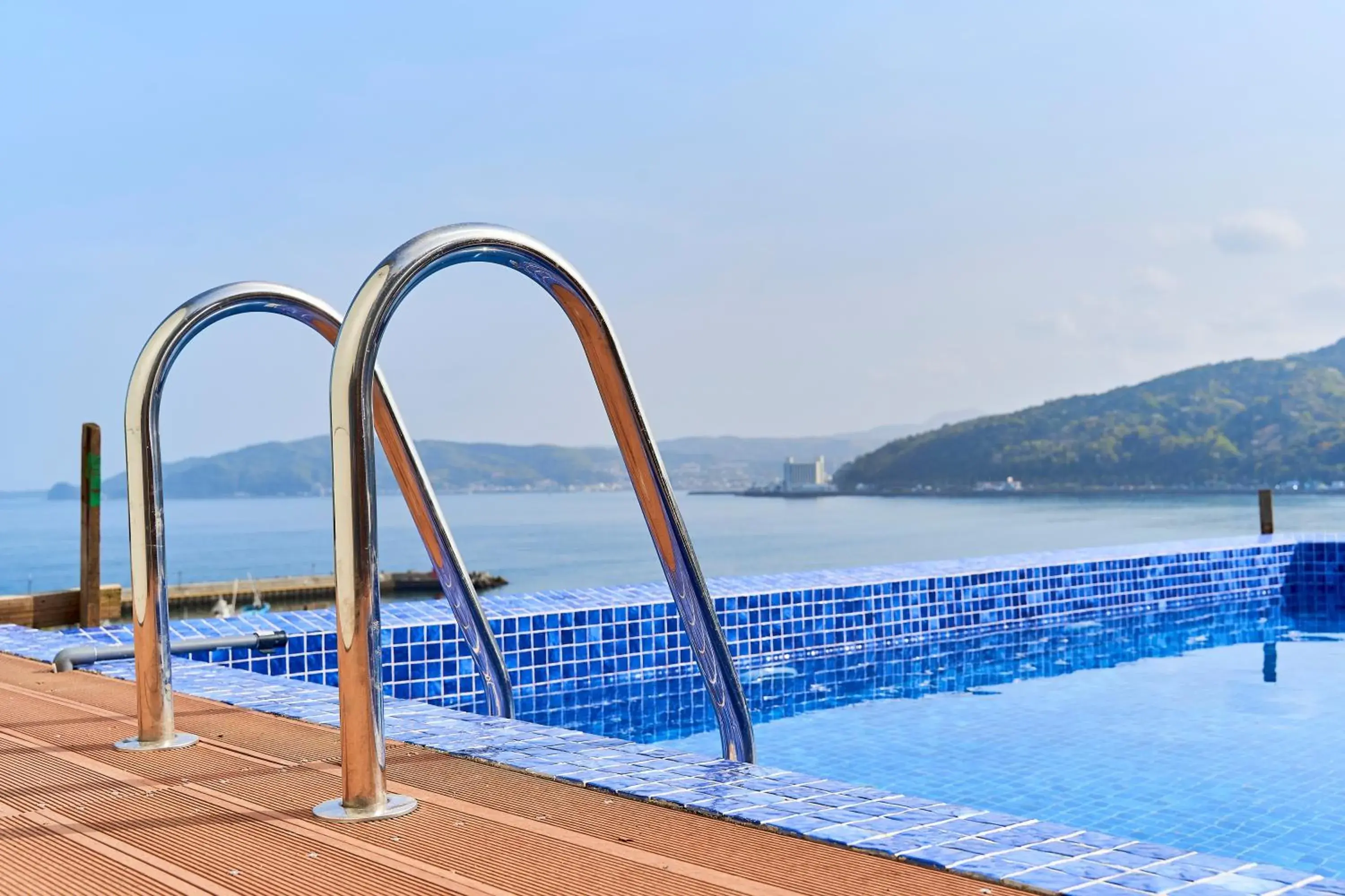 Swimming pool in HOTEL HIMALAYA SEA Swimming pool in HOTEL HIMALAYA SEA