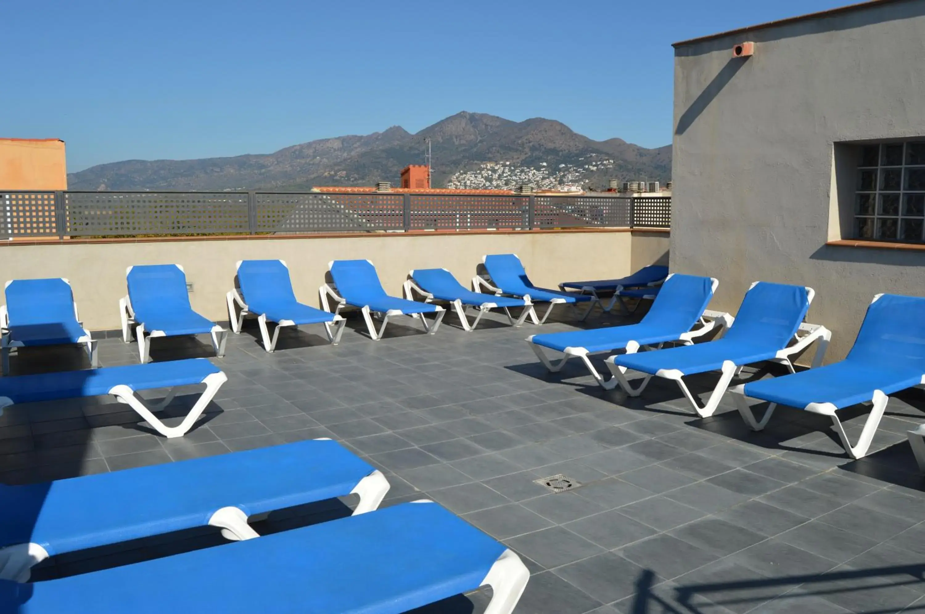 Swimming pool in Hotel Ciutadella