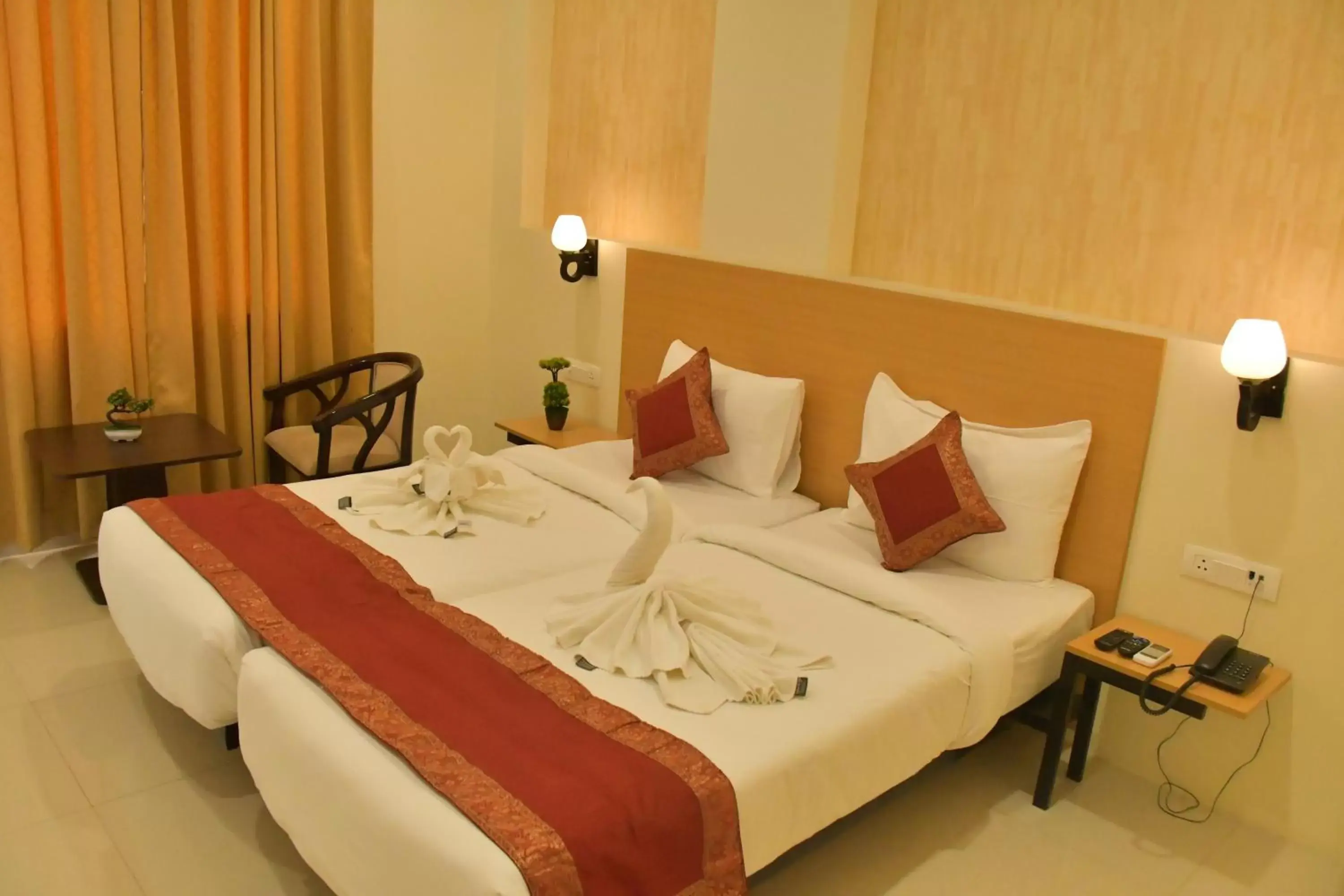 Bed in Hotel Yatharth Inn Bed in Hotel Yatharth Inn