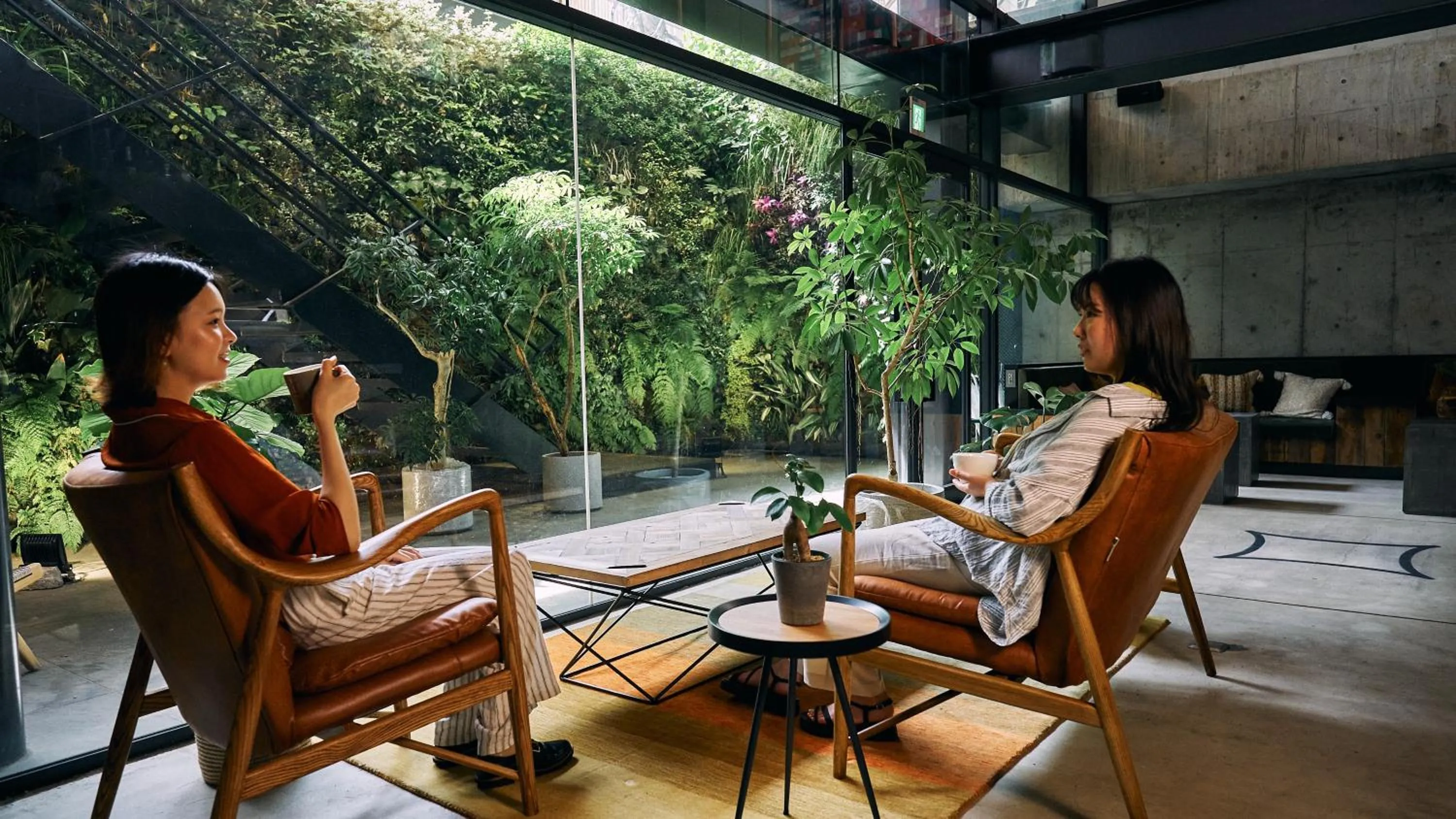 Communal lounge/ TV room in Piece Hostel Sanjo