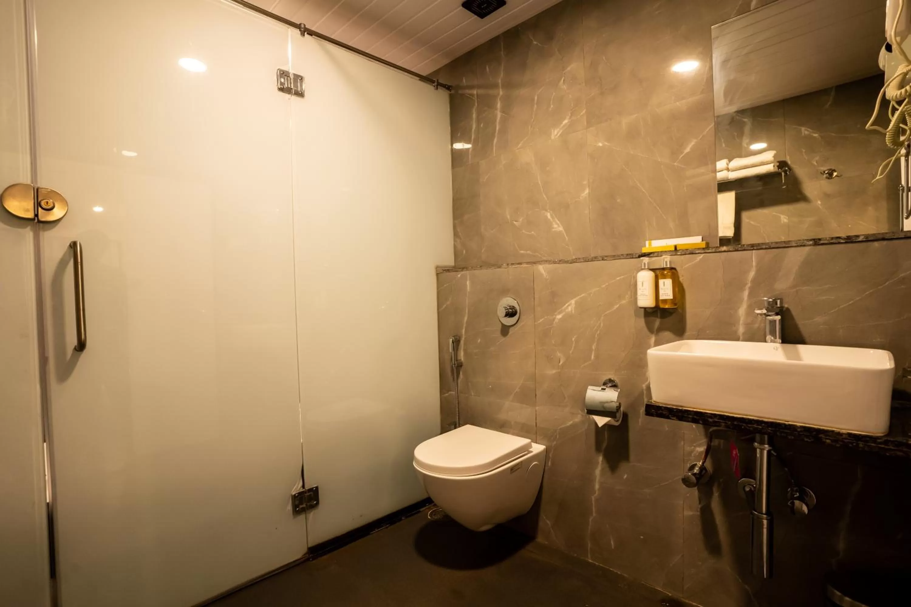 Bathroom in Jivanta Mahabaleshwar