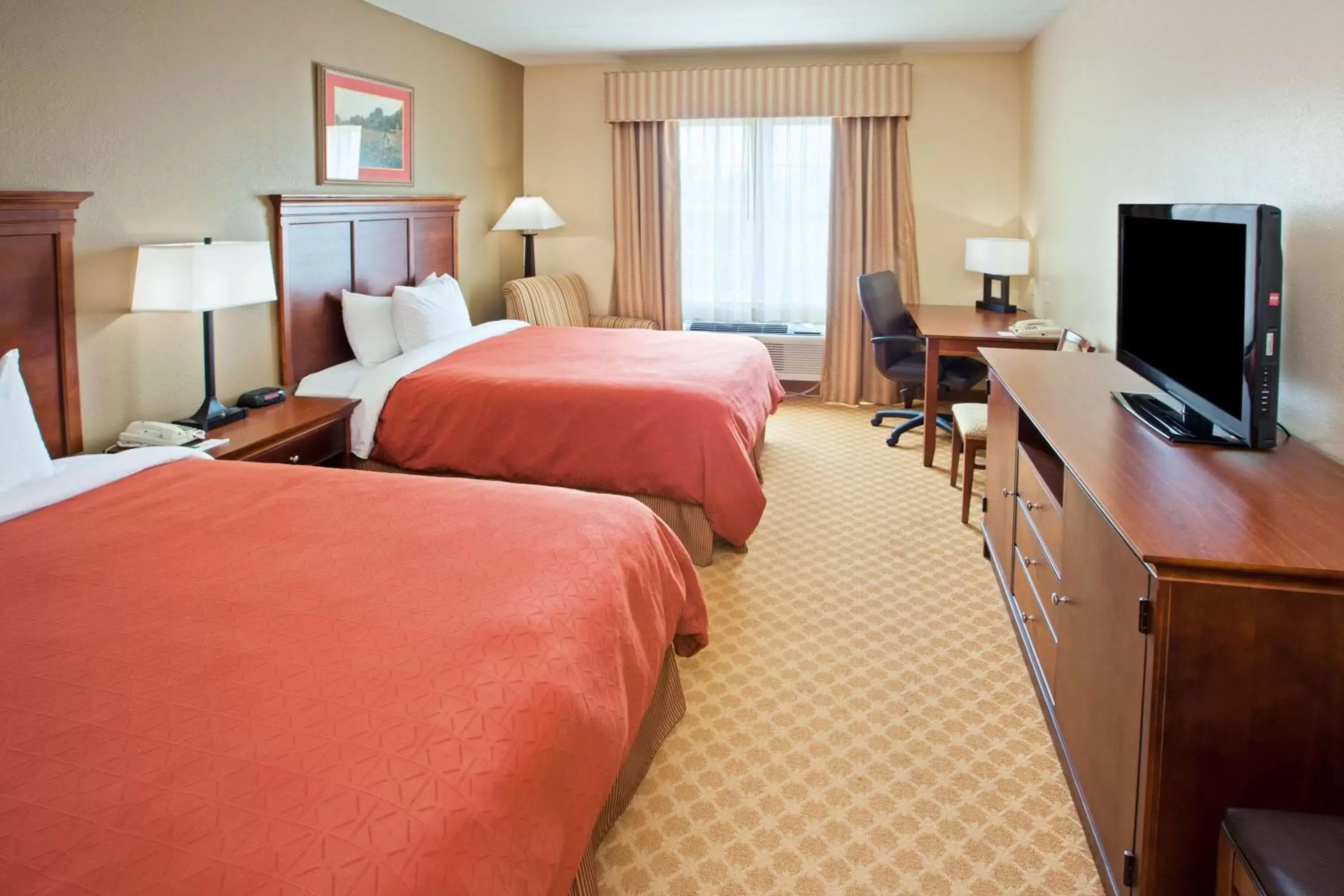 Photo of the whole room, Bed in Country Inn & Suites by Radisson, Knoxville West, TN