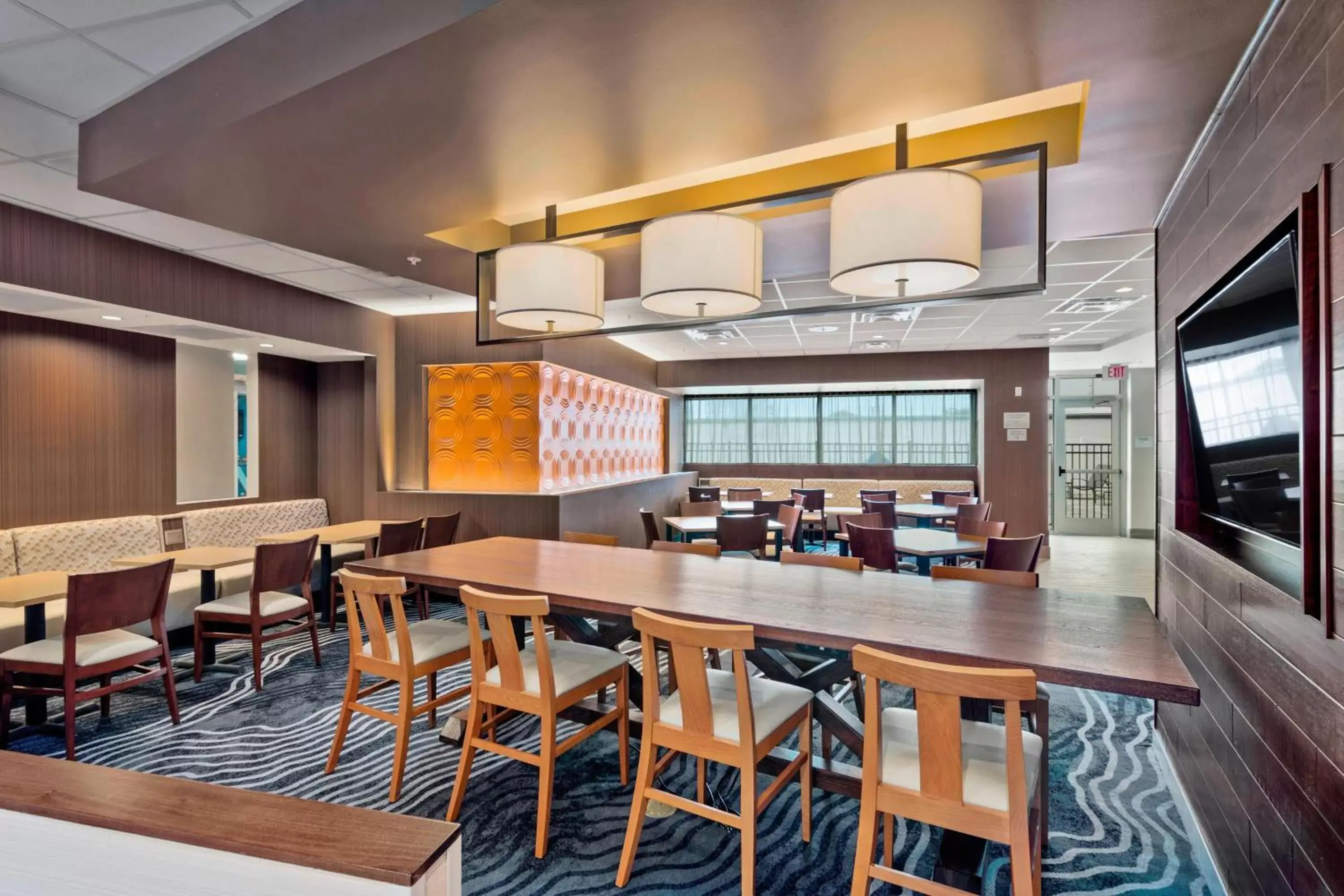 Restaurant/places to eat, Lounge/Bar in Fairfield Inn & Suites by Marriott St Petersburg North