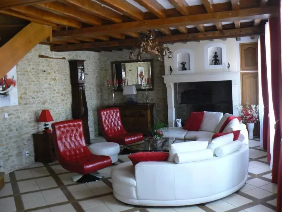 Lounge or bar, Seating Area in Le Manoir des Chapelles